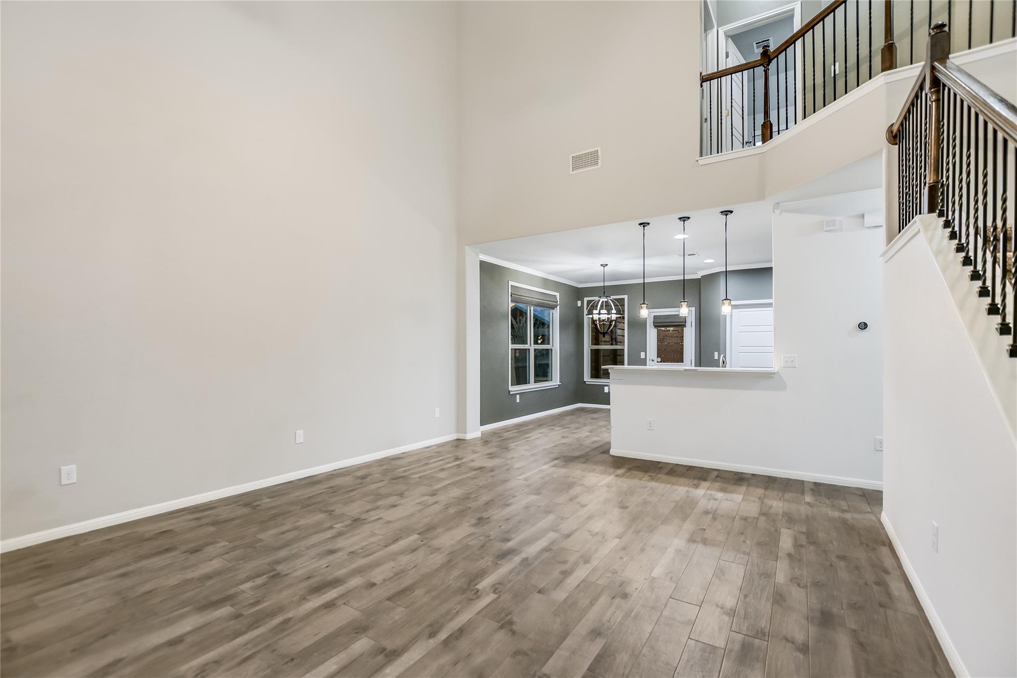 1913 Gabrielles Way Property Photo 18