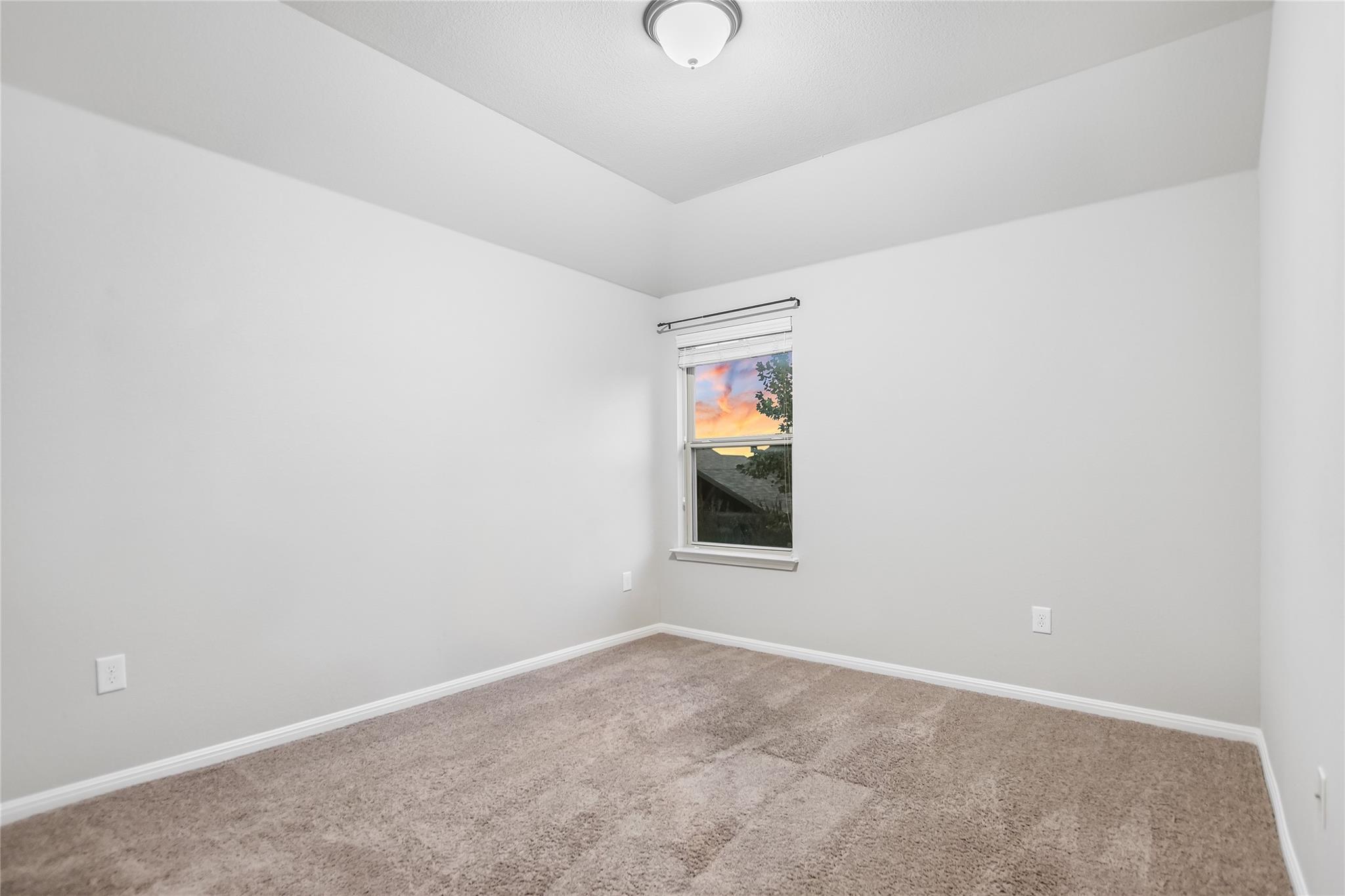 1913 Gabrielles Way Property Photo 24