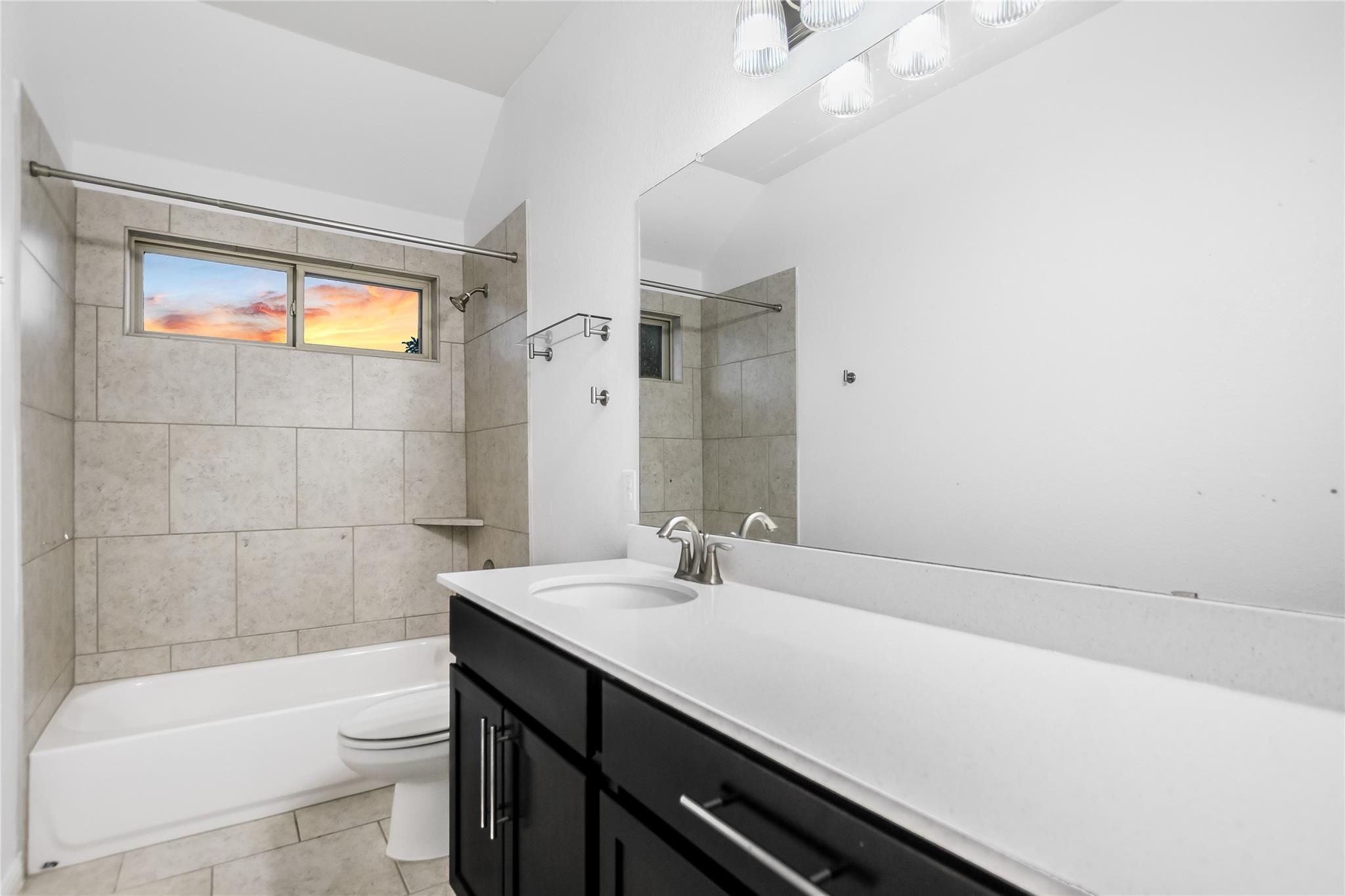 1913 Gabrielles Way Property Photo 25
