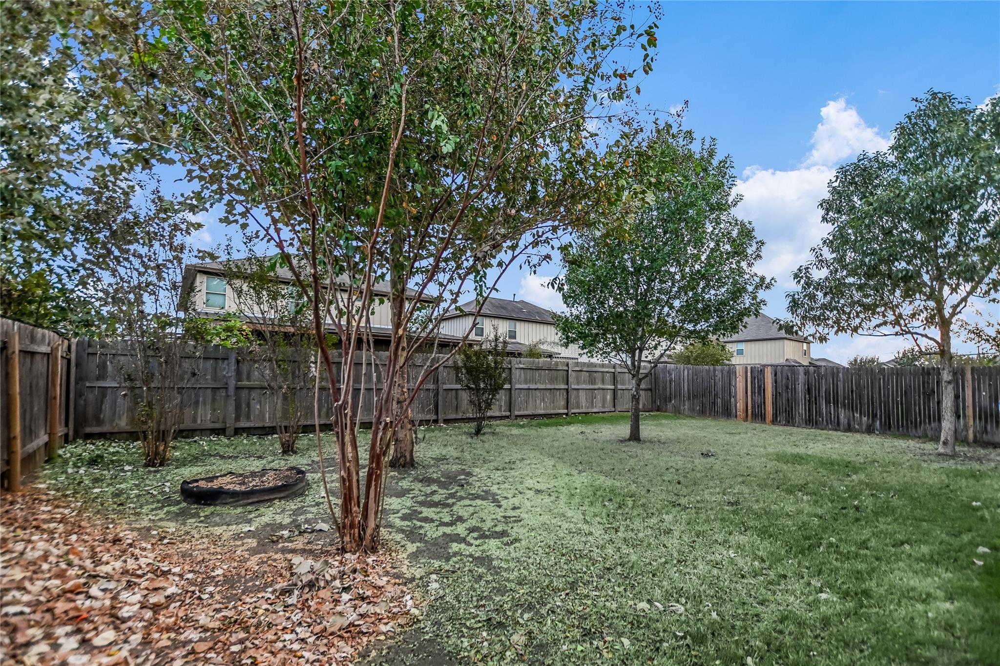1913 Gabrielles Way Property Photo 32