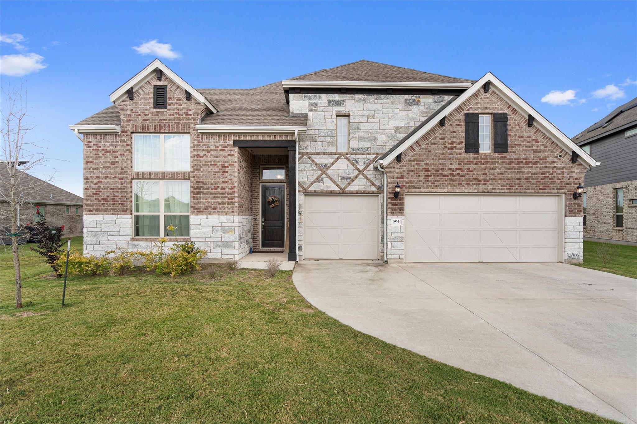 504 Pulitzer Dr Property Photo 1