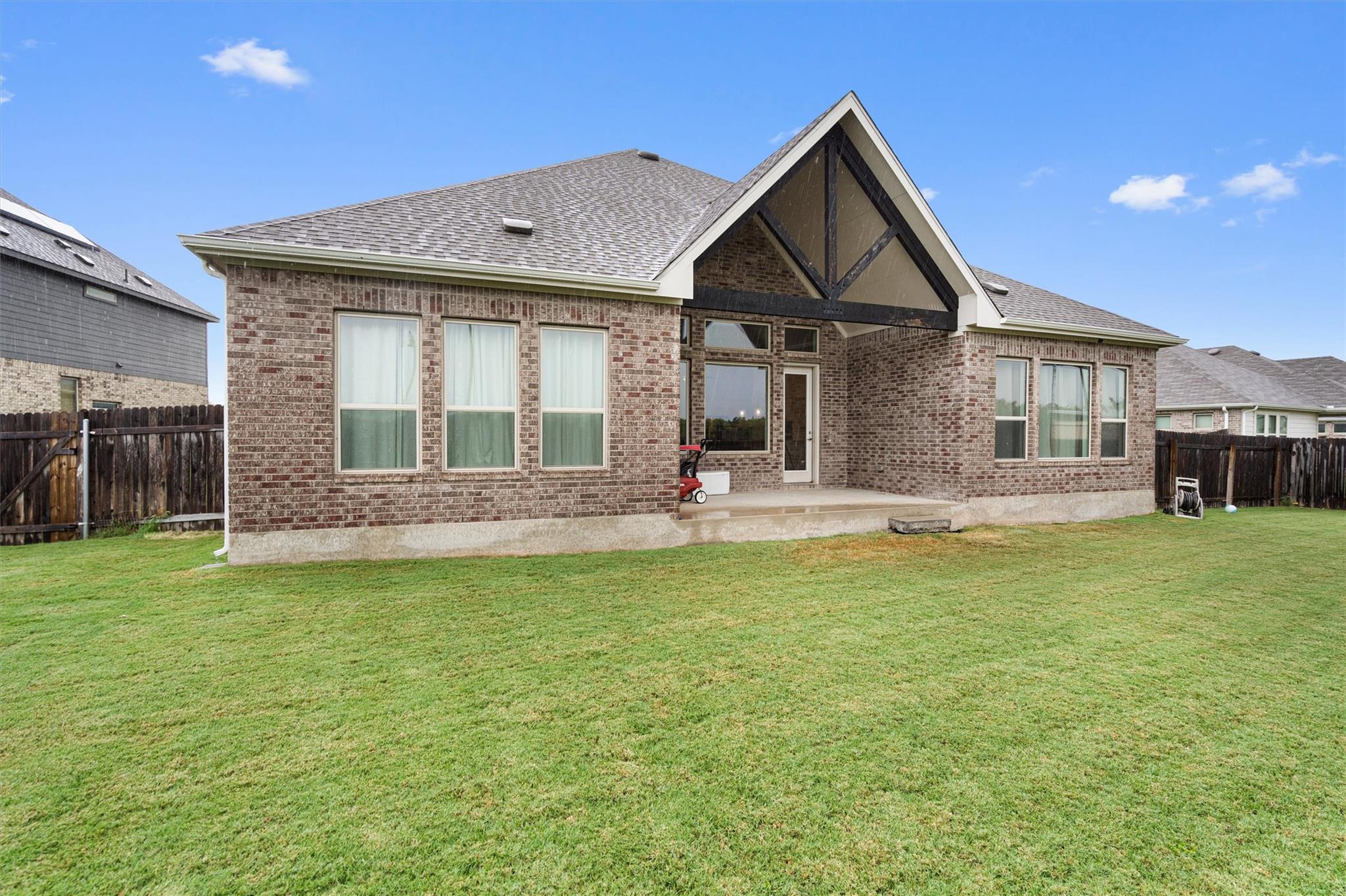 504 Pulitzer Dr Property Photo 39