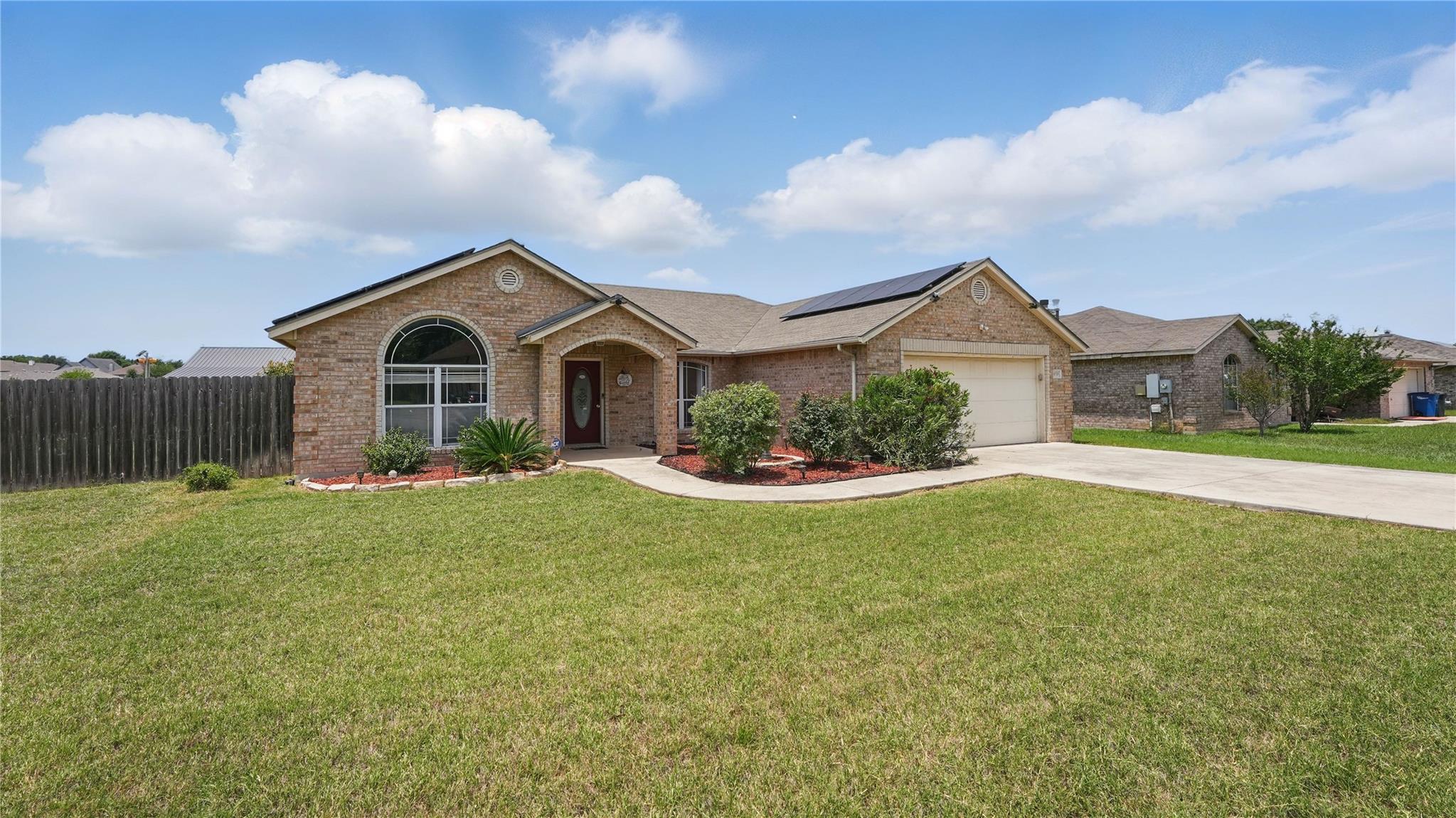 1070 Northpark Rdg Property Photo 3