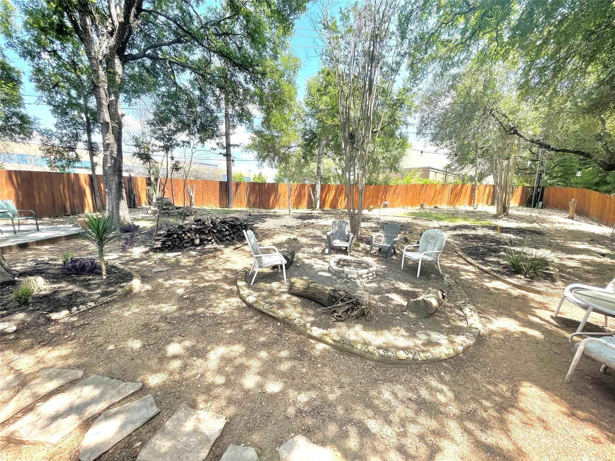 2917 Allison Dr Property Photo 3