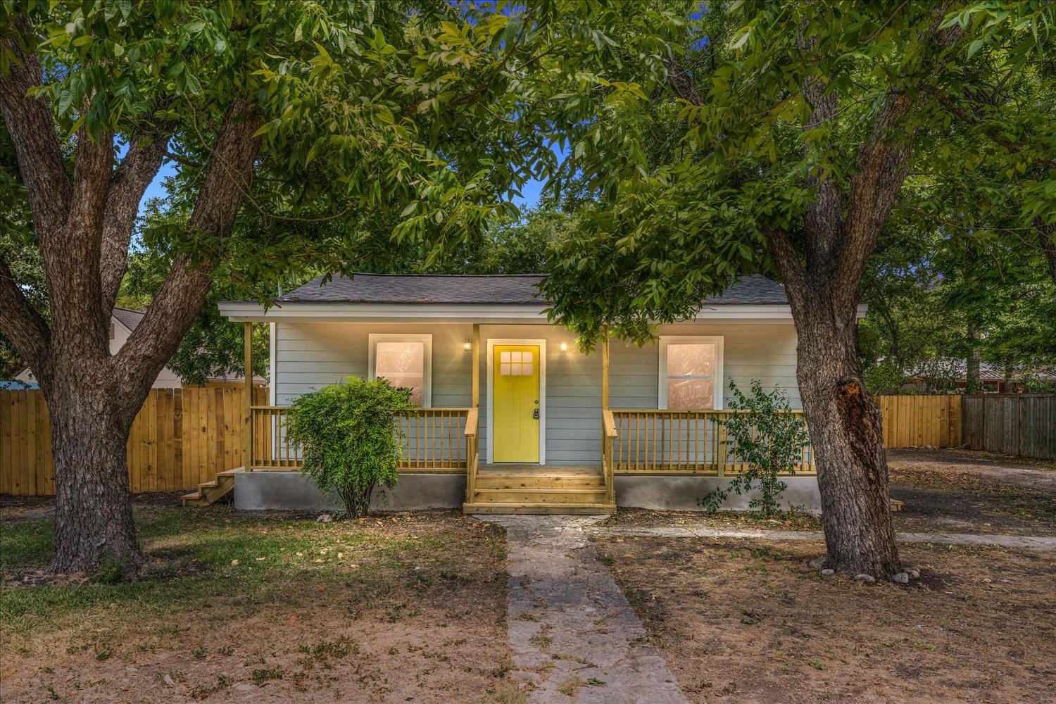 714 S Blanco St Property Photo