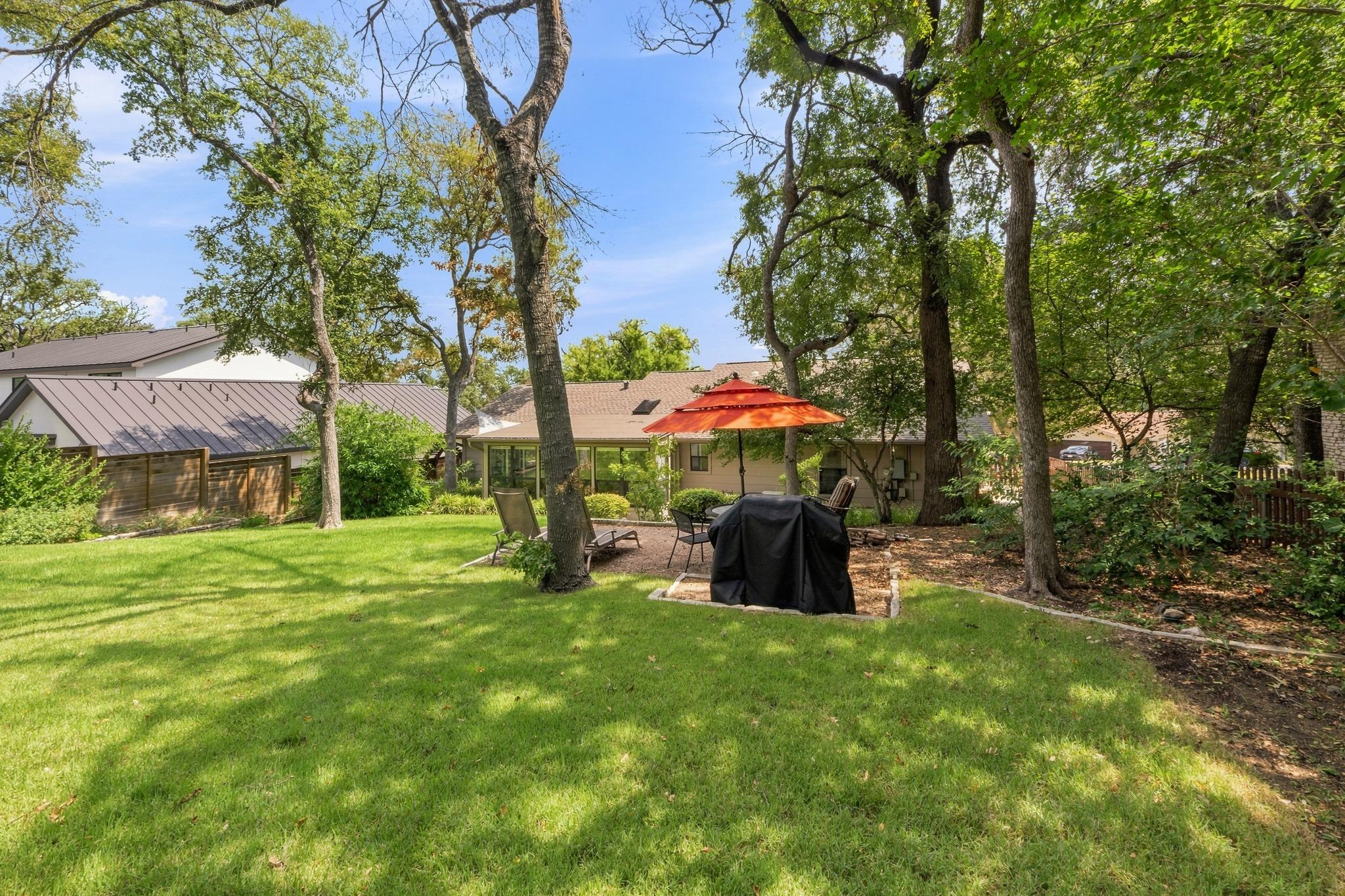 1904 Stoneridge Rd Property Photo 32