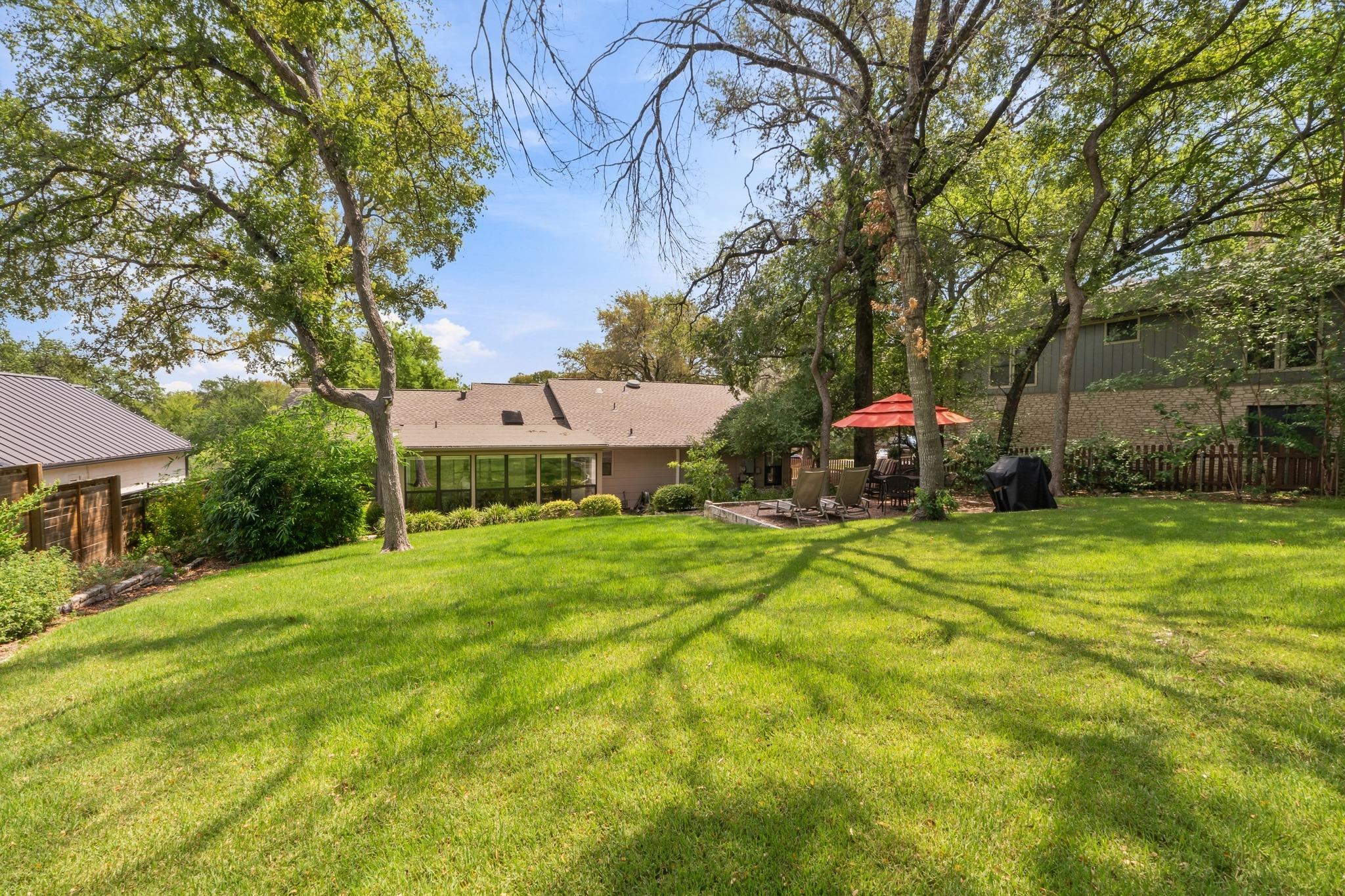 1904 Stoneridge Rd Property Photo 33