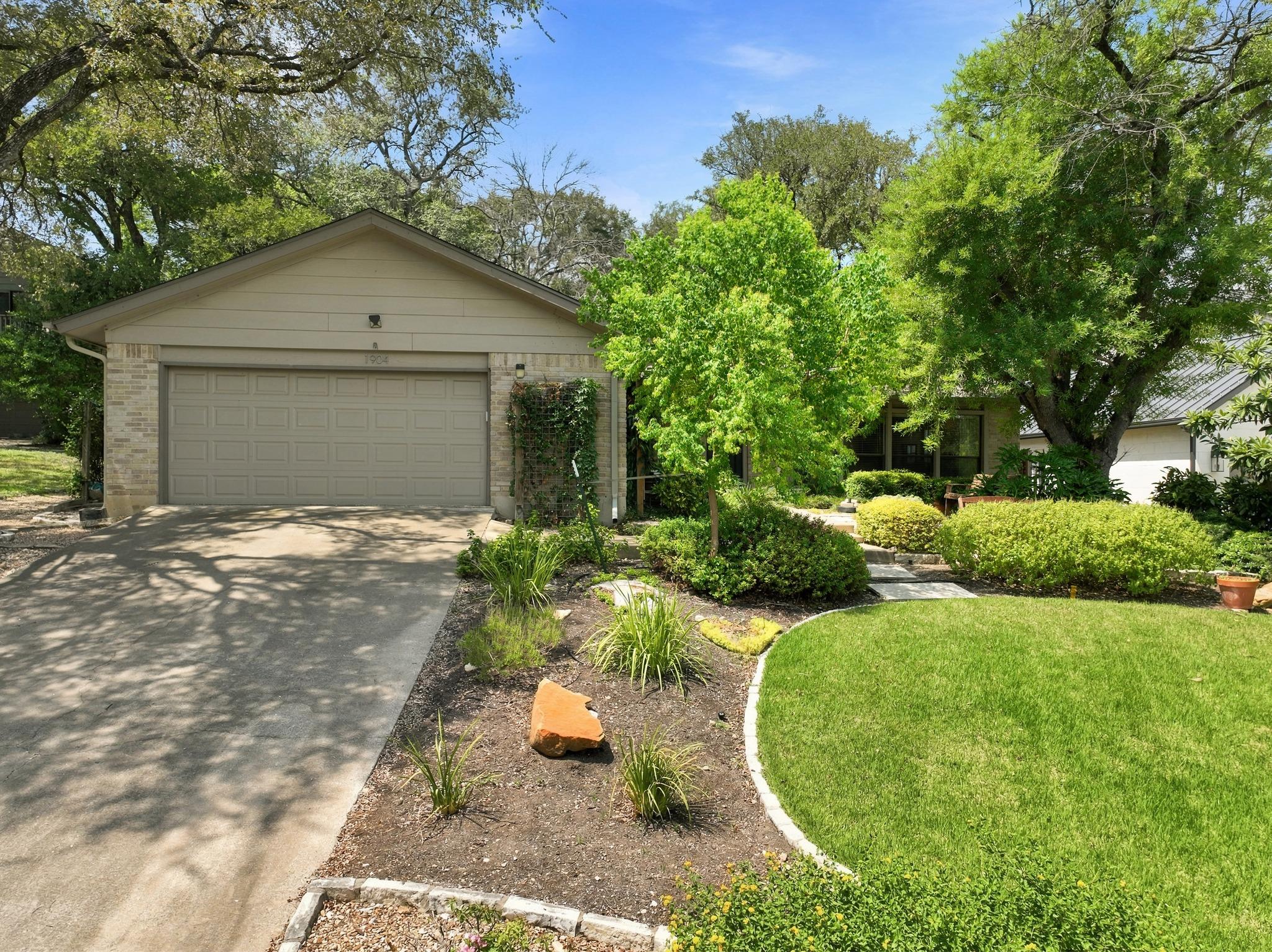 1904 Stoneridge Rd Property Photo 37
