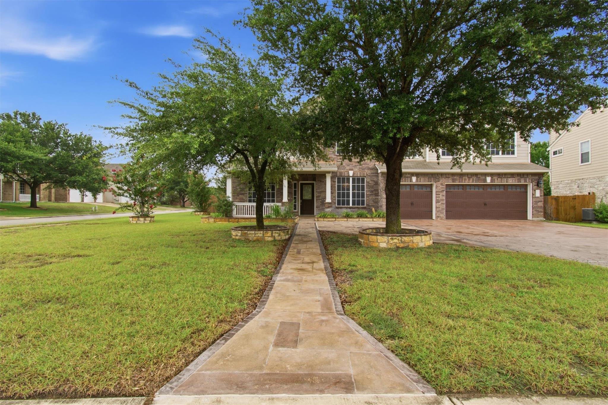 113 Scarlet Oak Cv Property Photo 1
