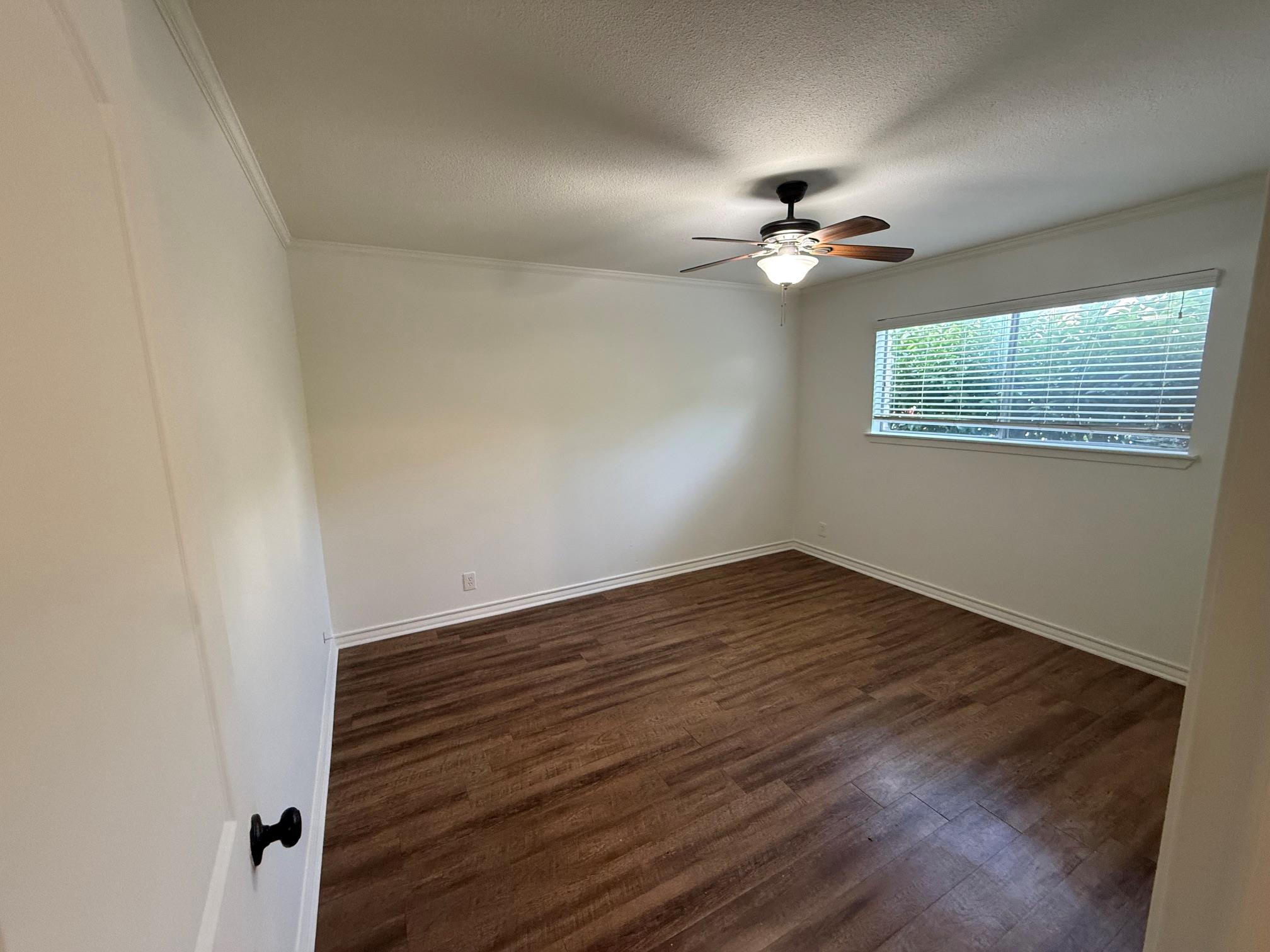 509 Cedar Dr #102 Property Photo 6