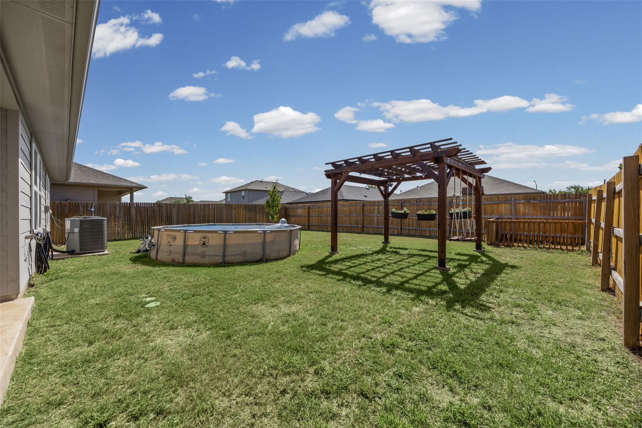 325 Granary Dr Property Photo 36