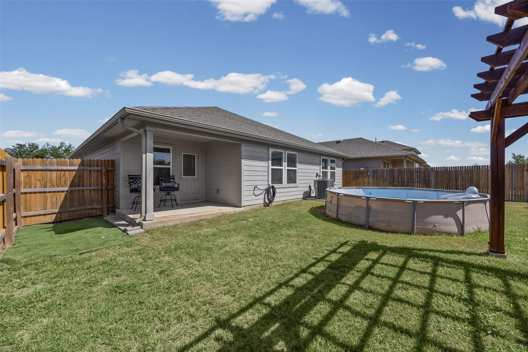 325 Granary Dr Property Photo 37