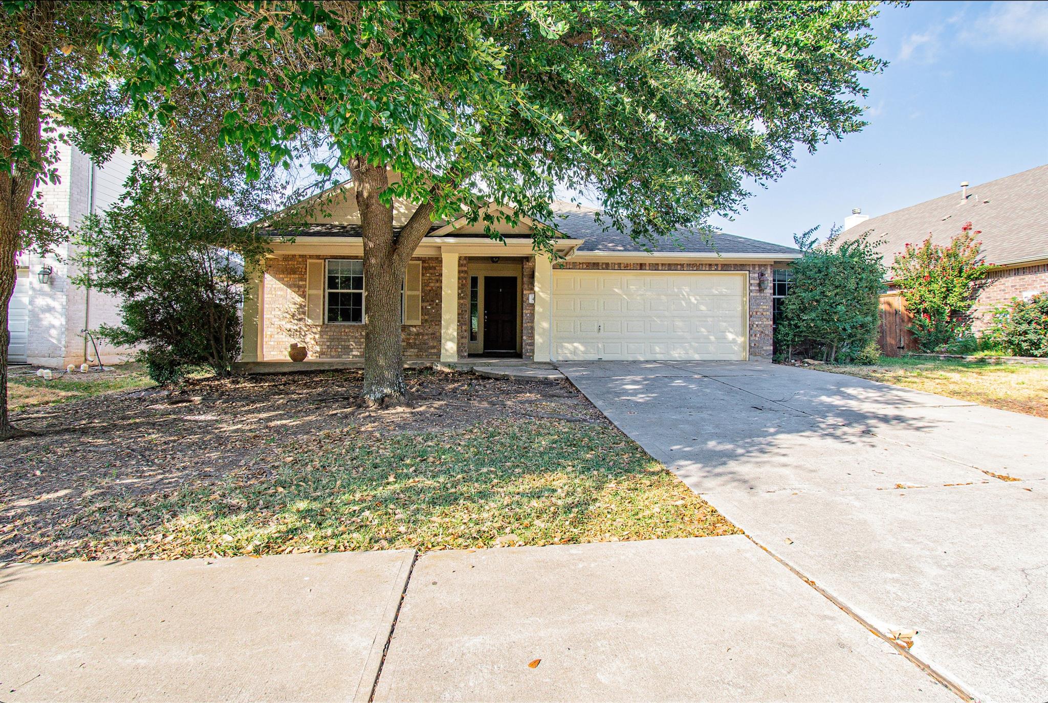 4193 Fairmeadow Dr Property Photo 2