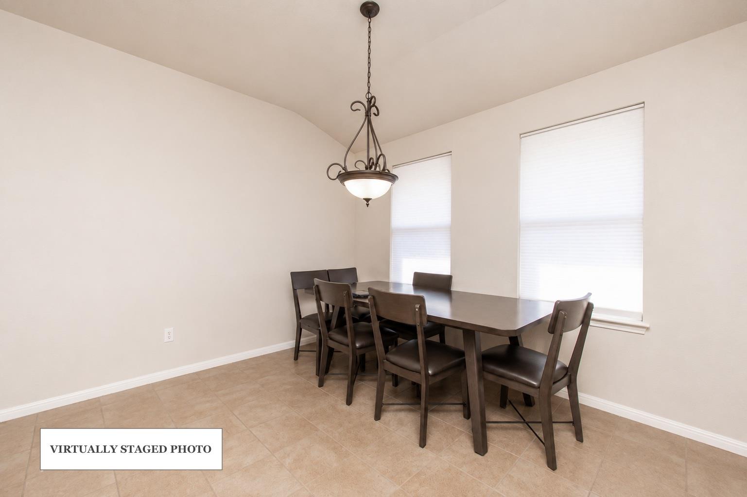 4193 Fairmeadow Dr Property Photo 6