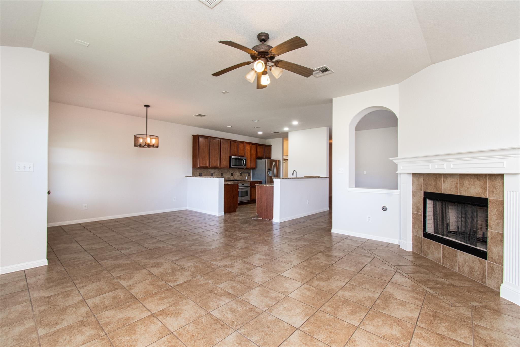 4193 Fairmeadow Dr Property Photo 7