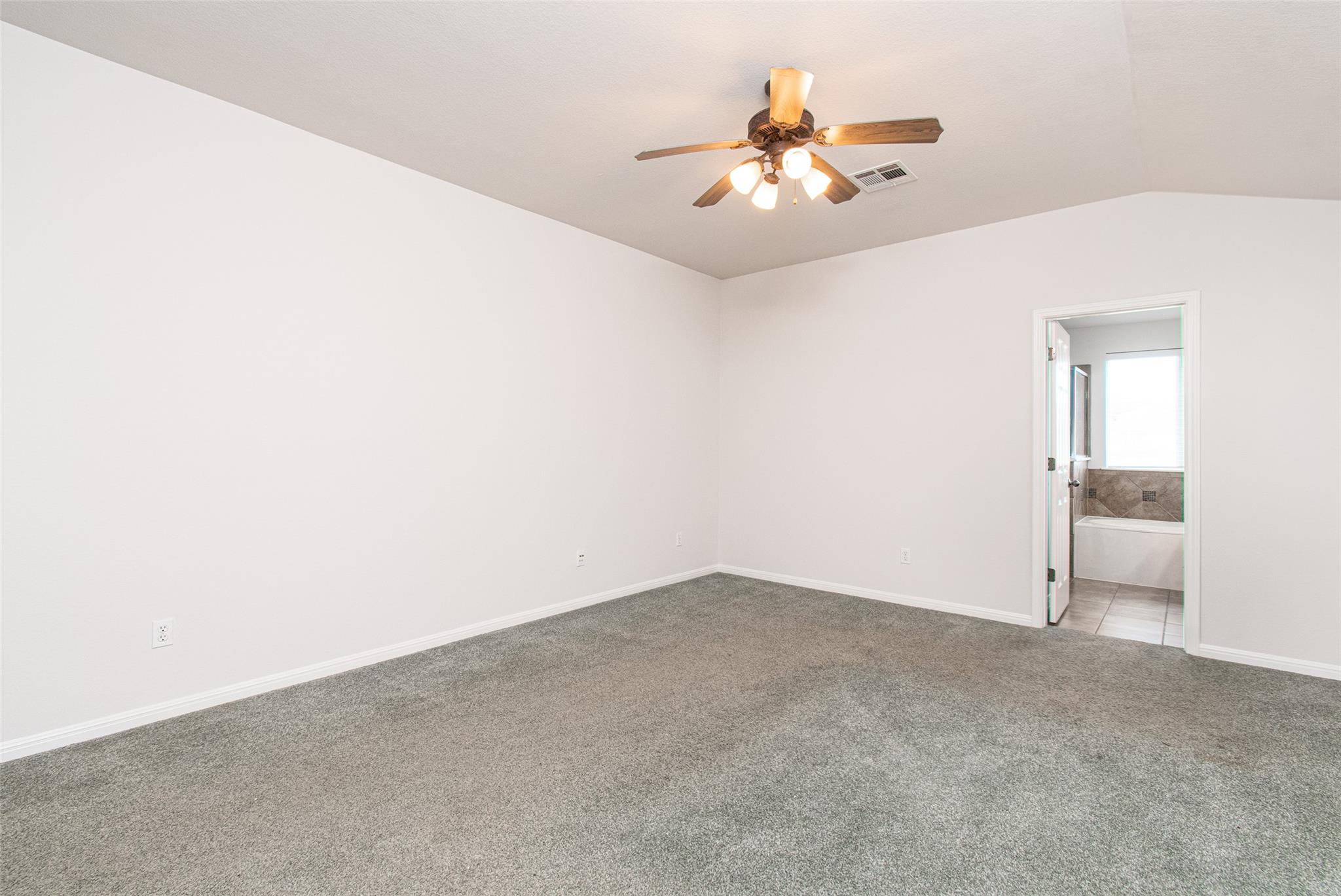 4193 Fairmeadow Dr Property Photo 13