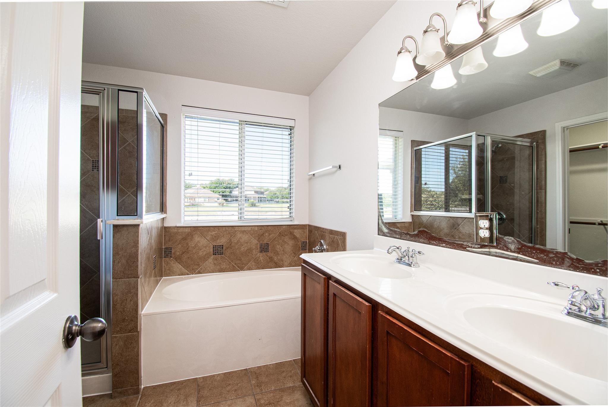 4193 Fairmeadow Dr Property Photo 14