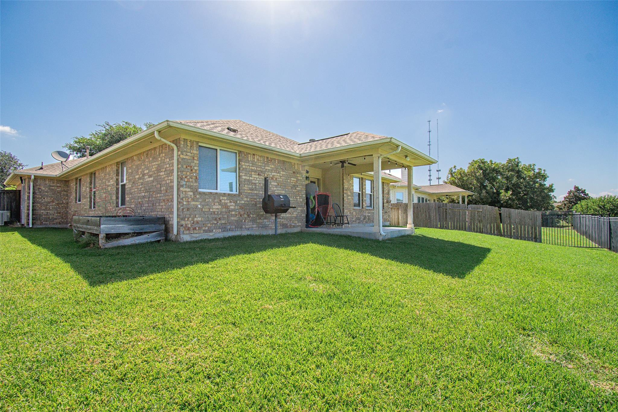 4193 Fairmeadow Dr Property Photo 22