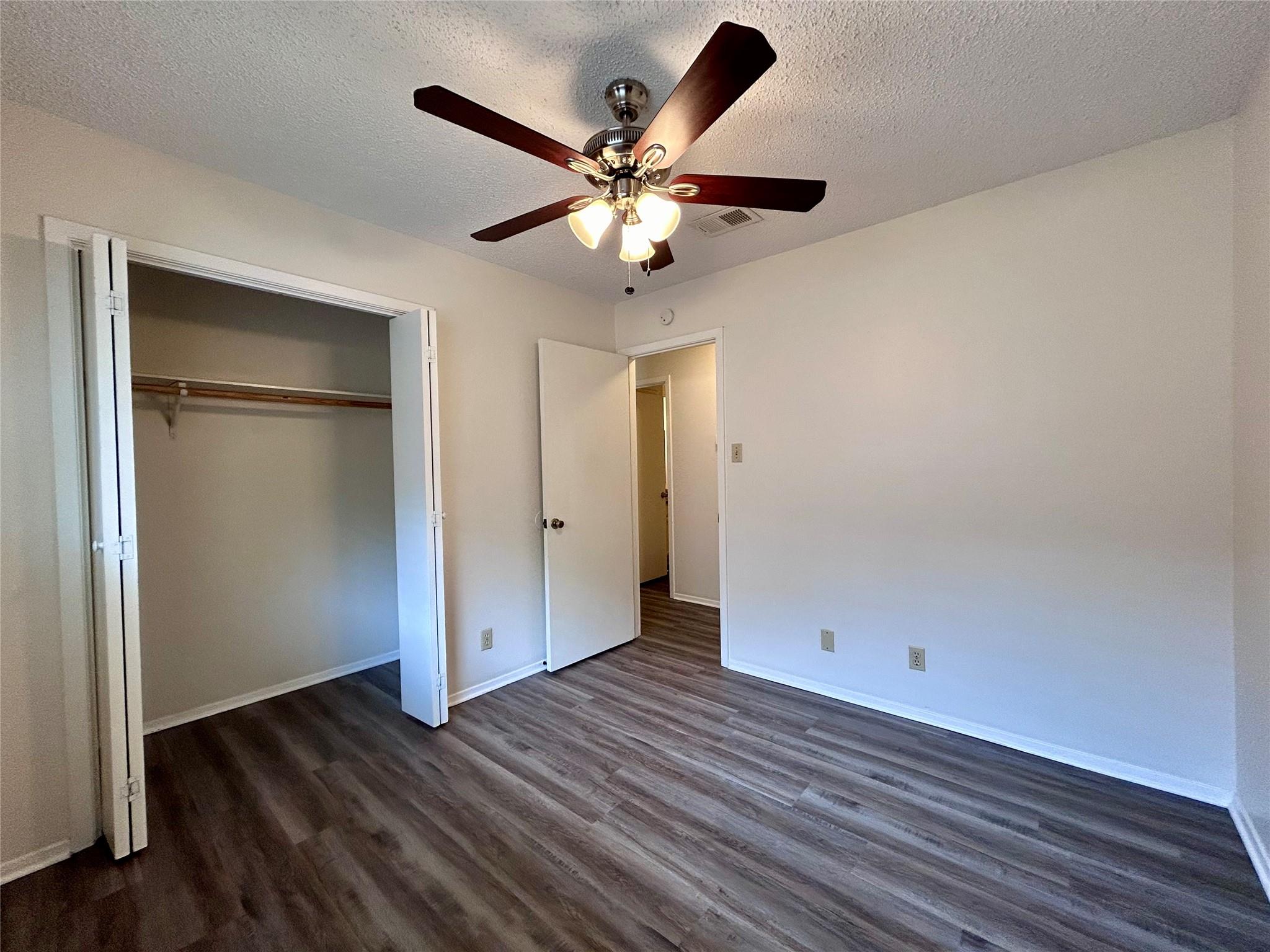 2103 Courtney St #b Property Photo 13