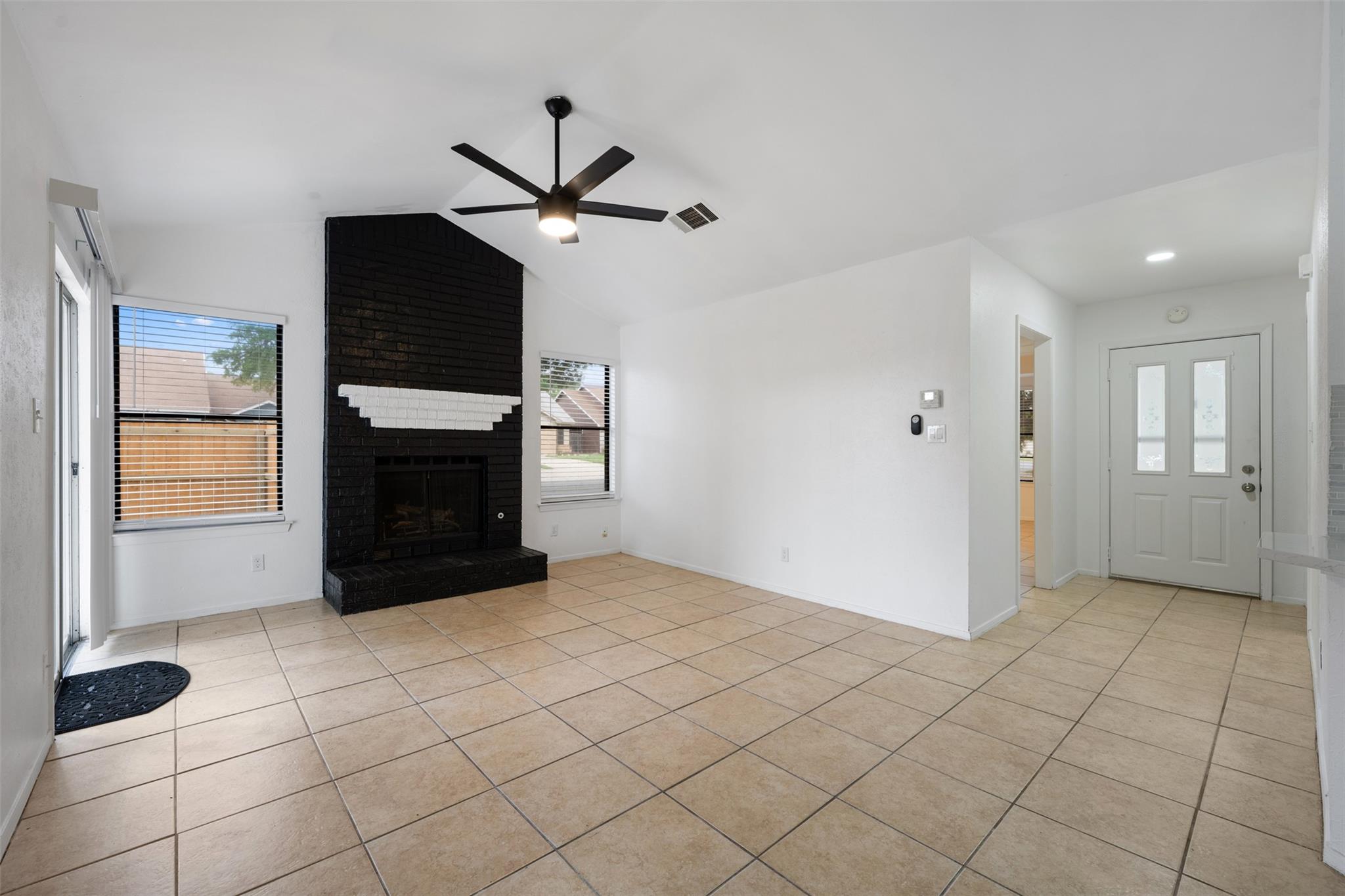 2625 Garrettson Dr B Property Photo