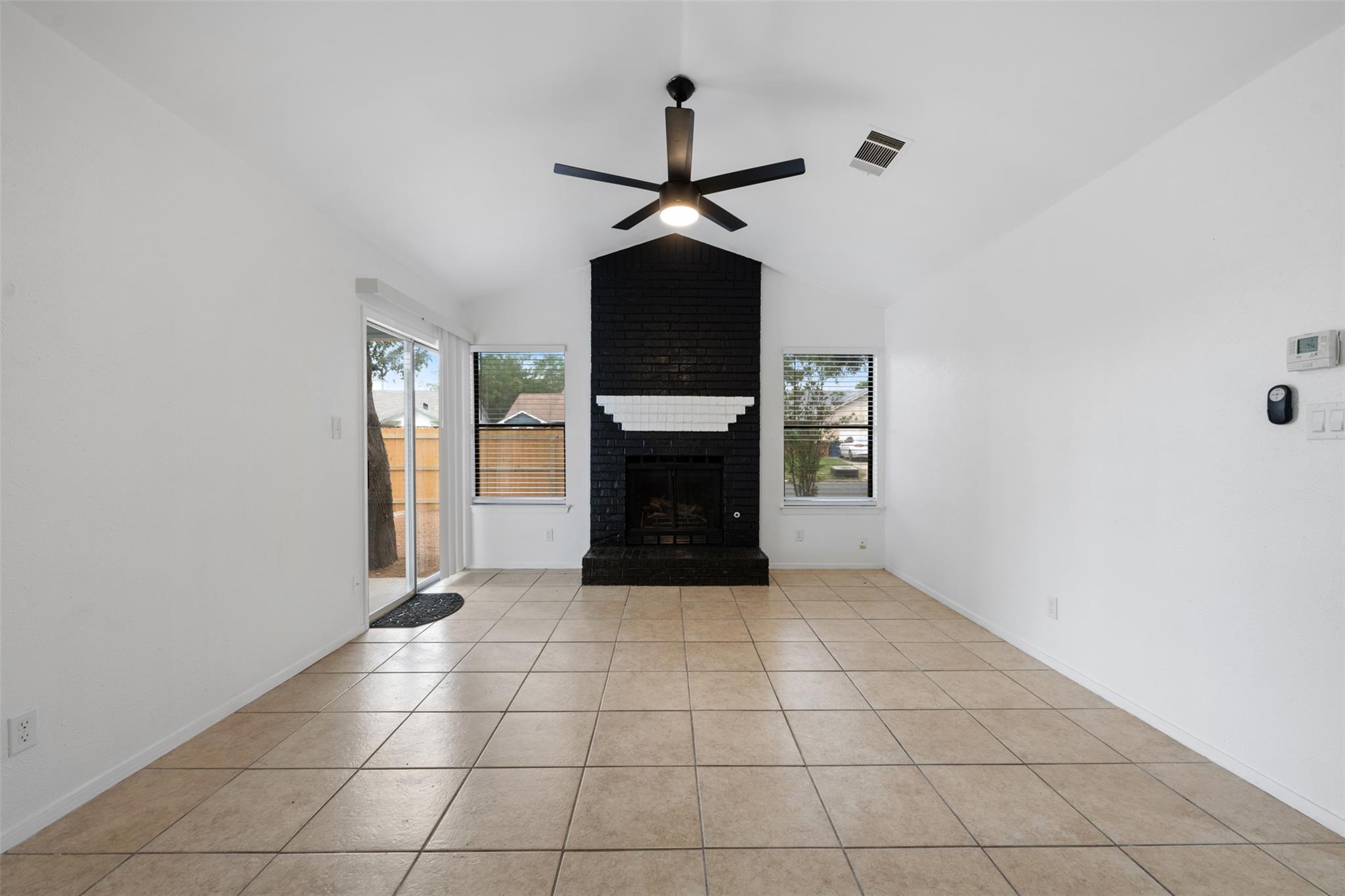 2625 Garrettson Dr B Property Photo 10