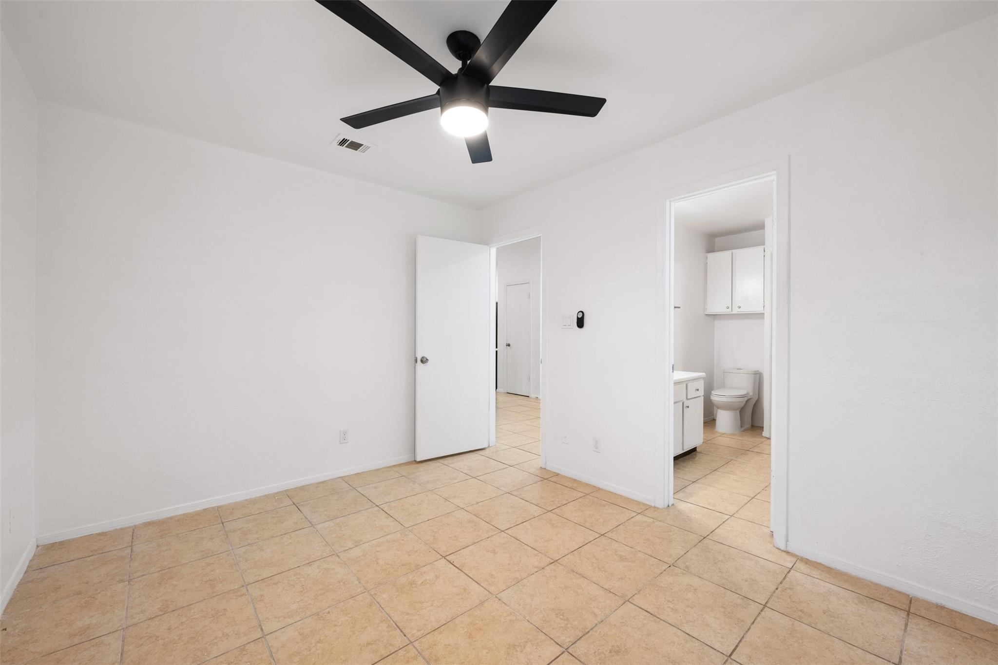 2625 Garrettson Dr B Property Photo 17