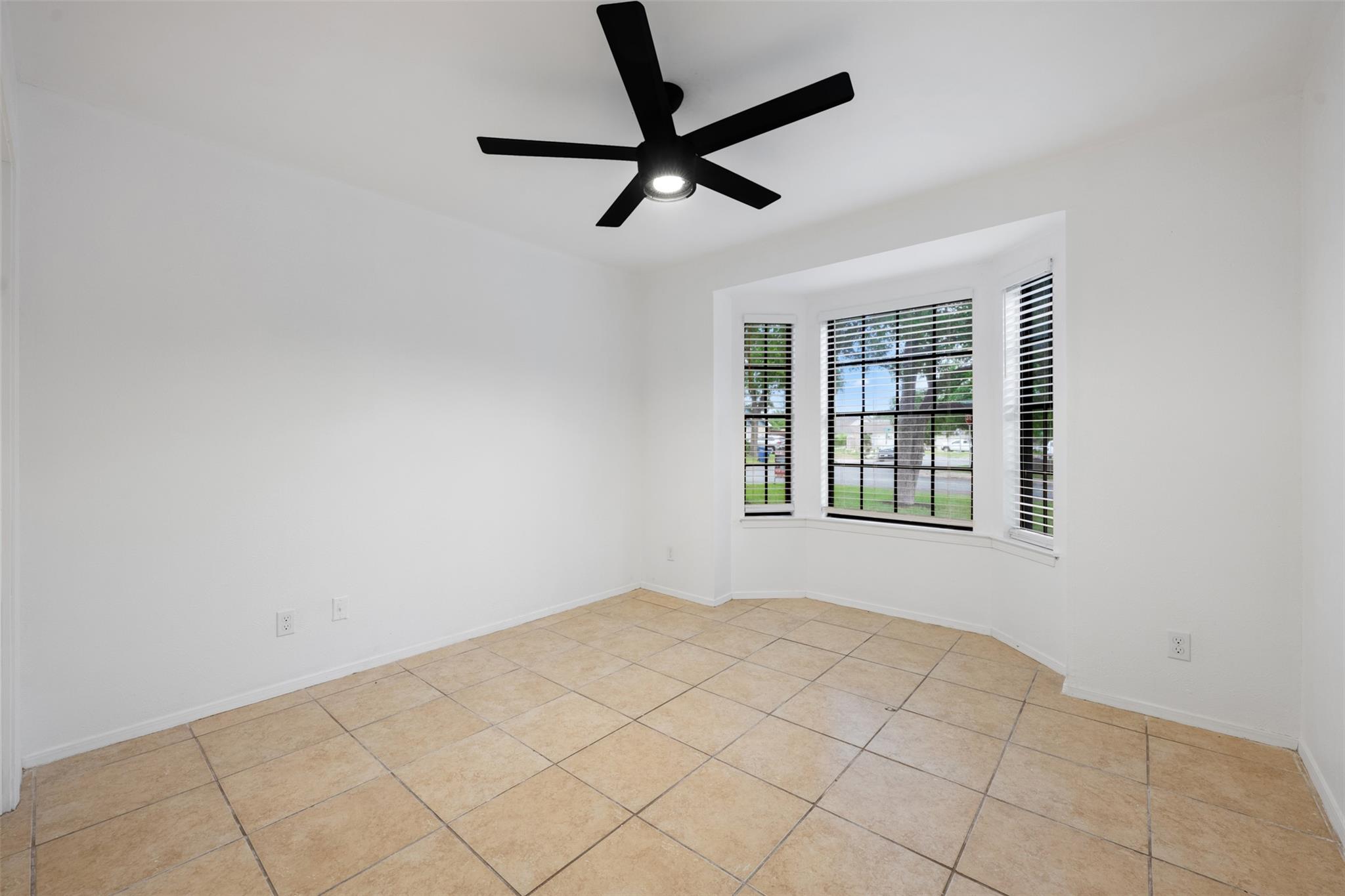 2625 Garrettson Dr B Property Photo 20