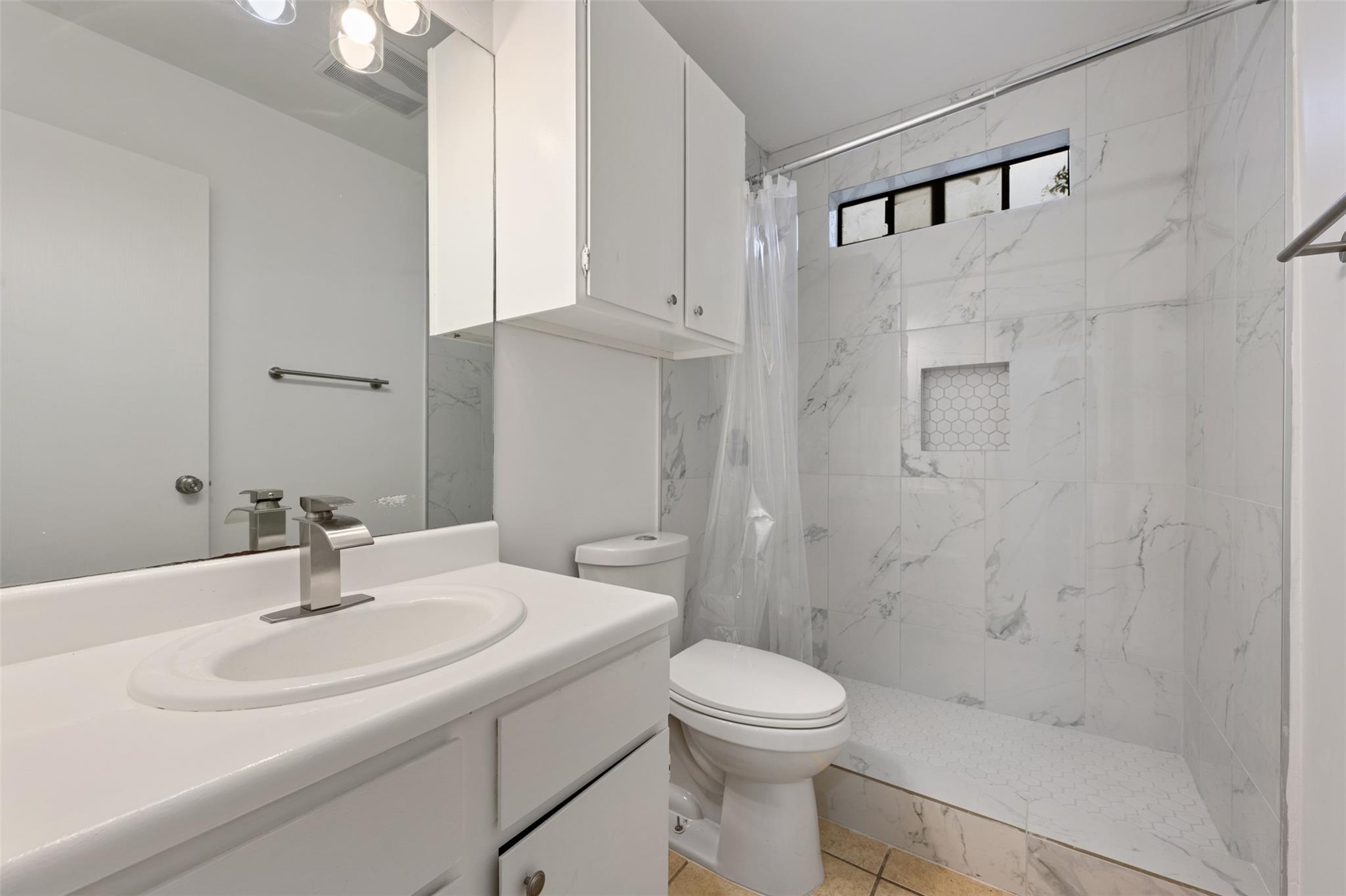 2625 Garrettson Dr B Property Photo 21