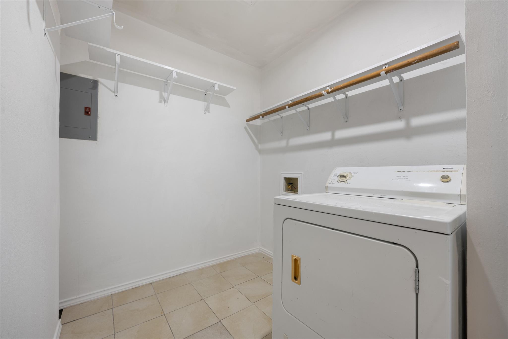 2625 Garrettson Dr B Property Photo 24