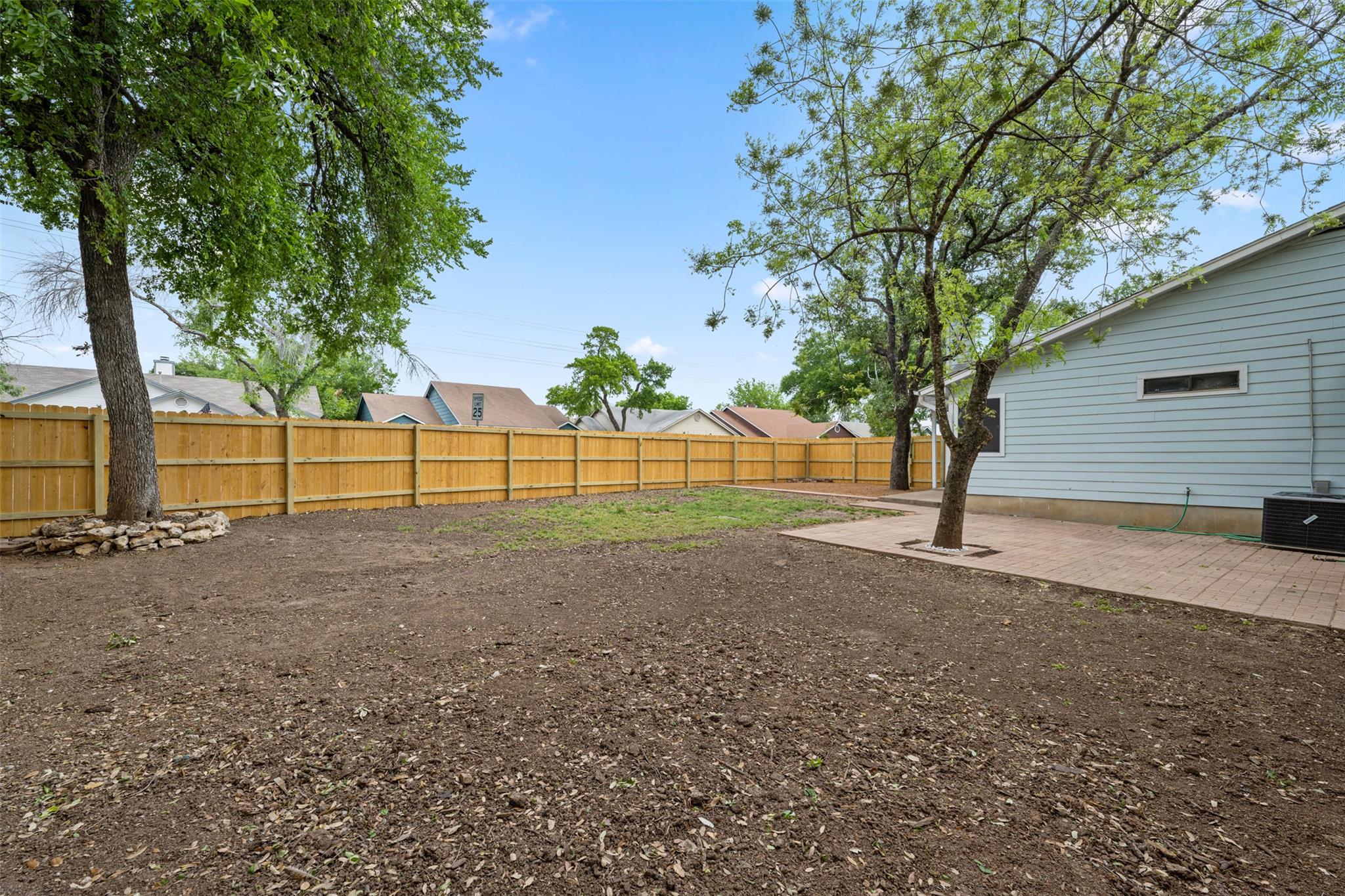 2625 Garrettson Dr B Property Photo 28
