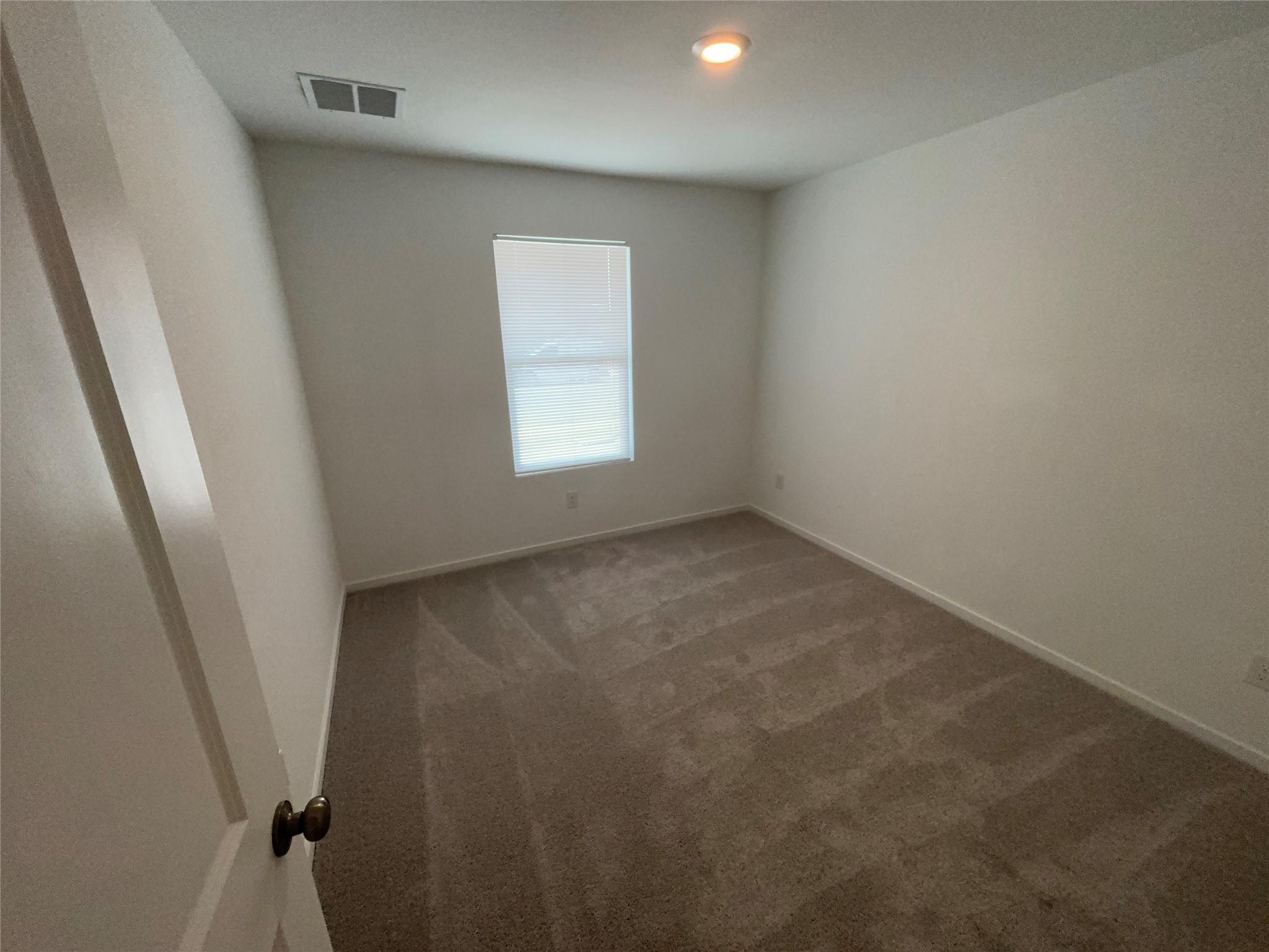 121 Spotbill Ct Property Photo 7