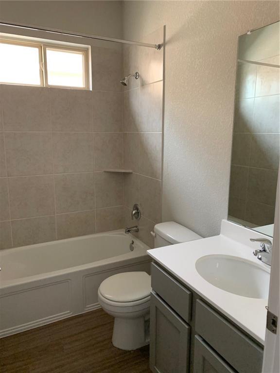 729 Durness Dr Property Photo 16
