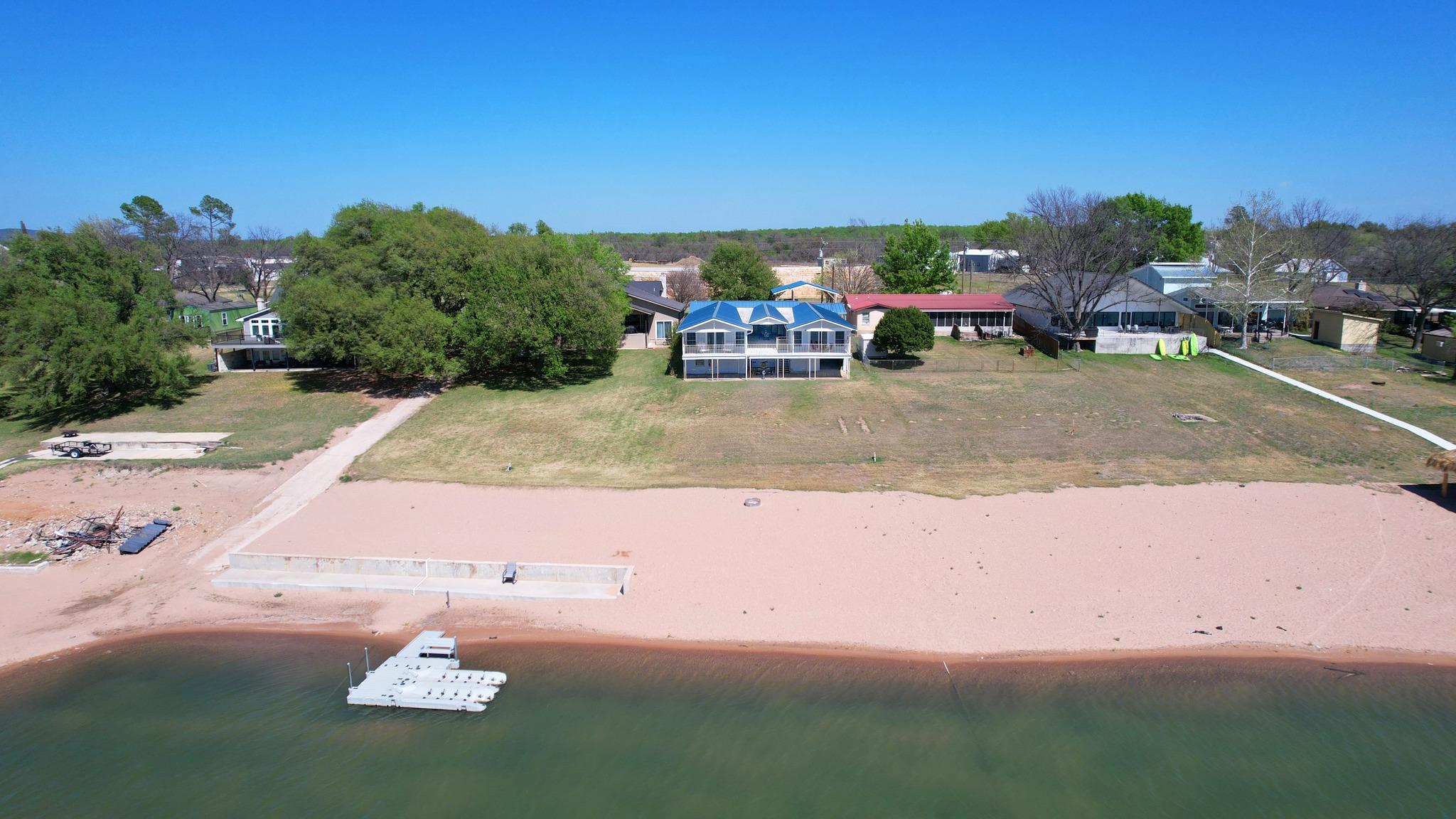 4690 River Oaks Dr Property Photo 4