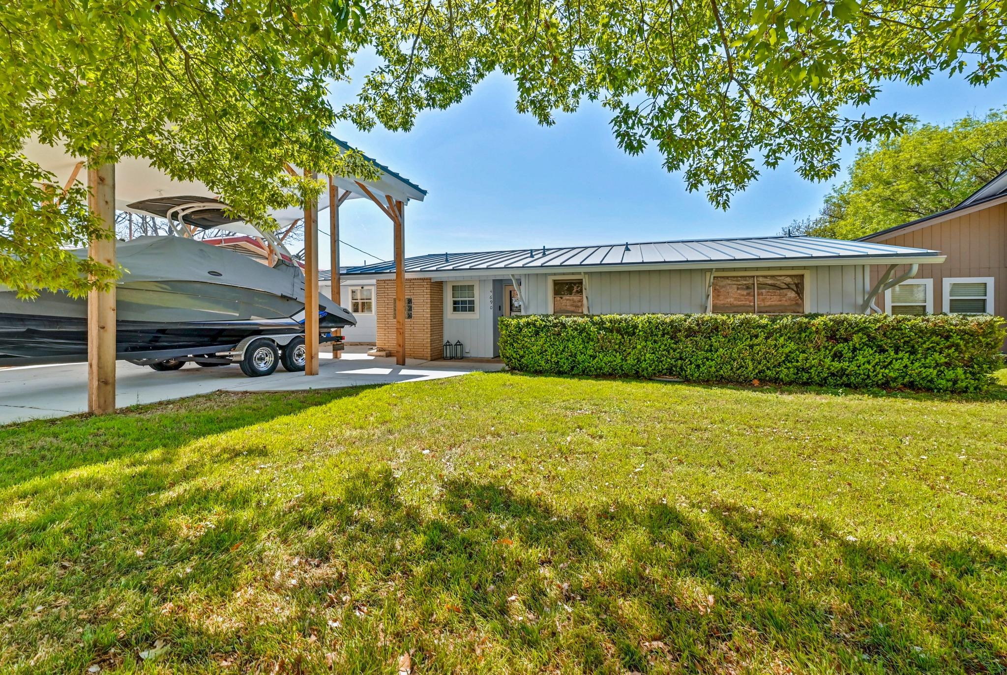 4690 River Oaks Dr Property Photo 7