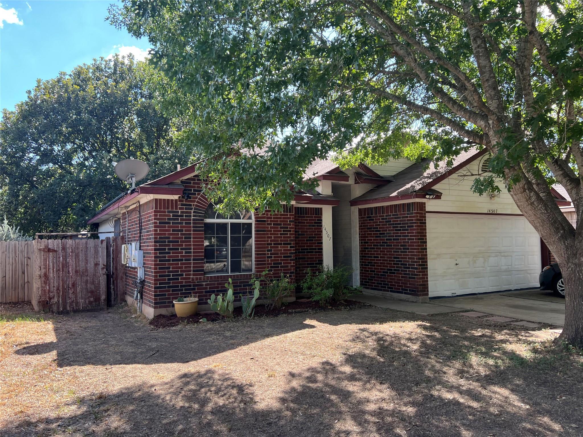 14507 Oliphant St Property Photo 1