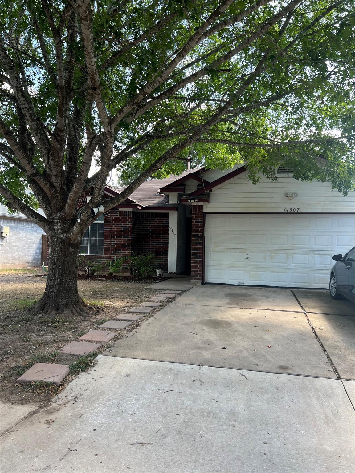14507 Oliphant St Property Photo 2