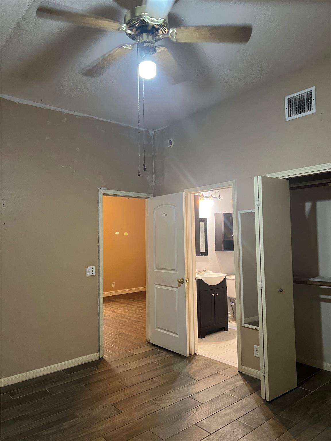 14507 Oliphant St Property Photo 27