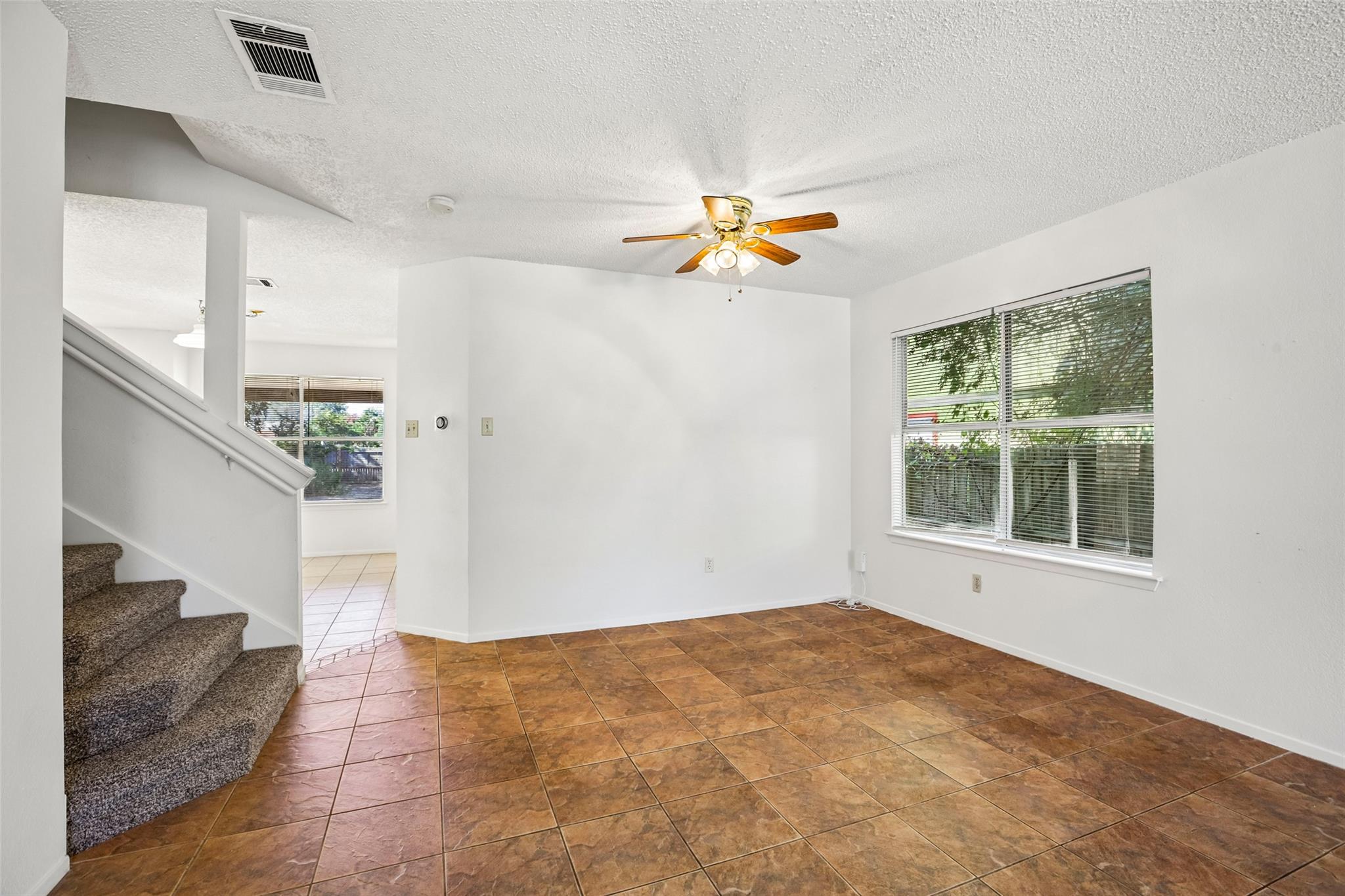 4205 Iriona Bnd Property Photo 5