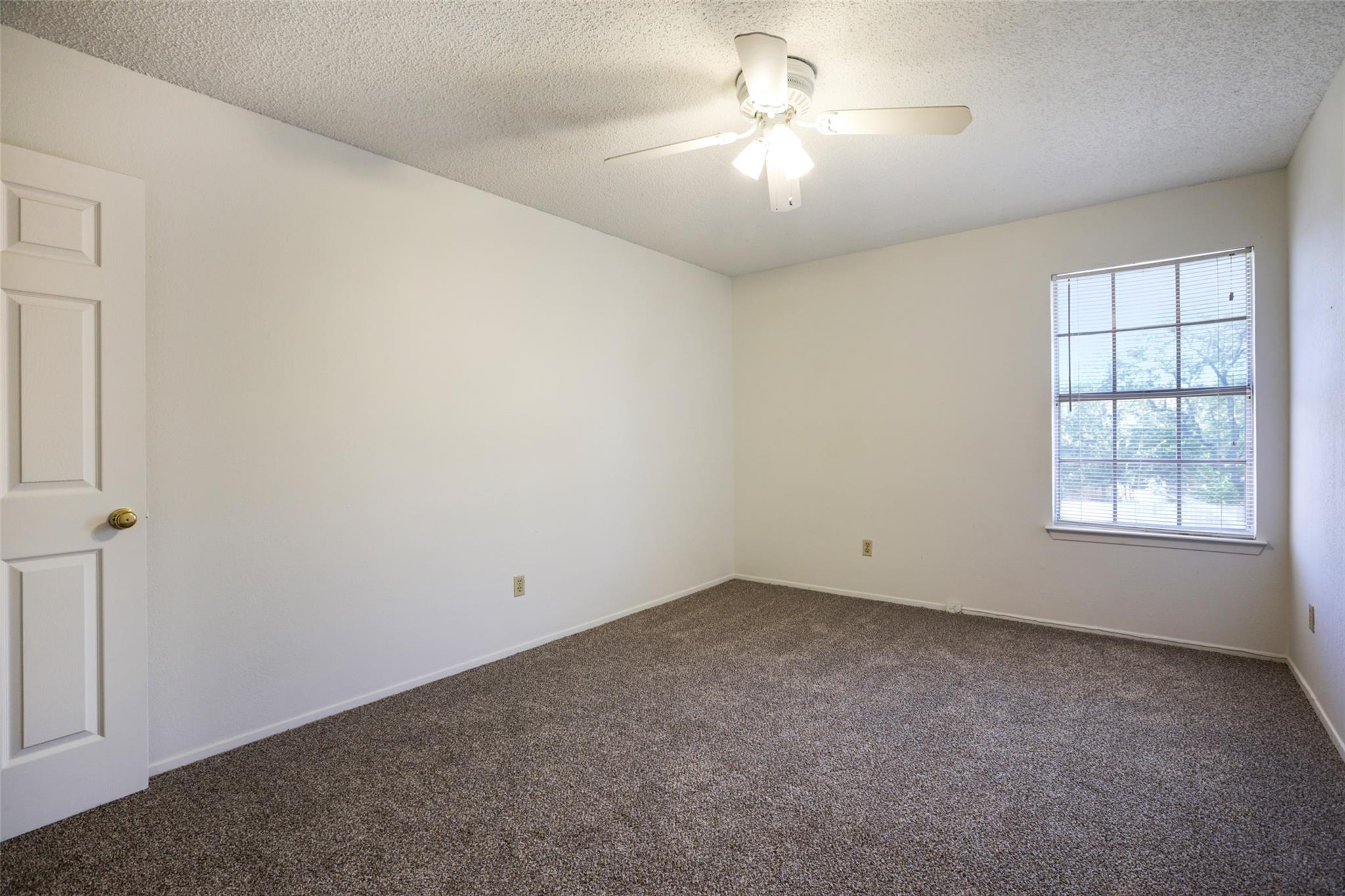 4205 Iriona Bnd Property Photo 30