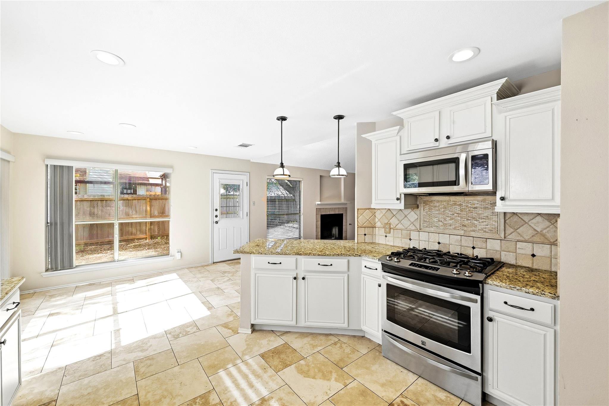 14309 Kincheloe St Property Photo 11