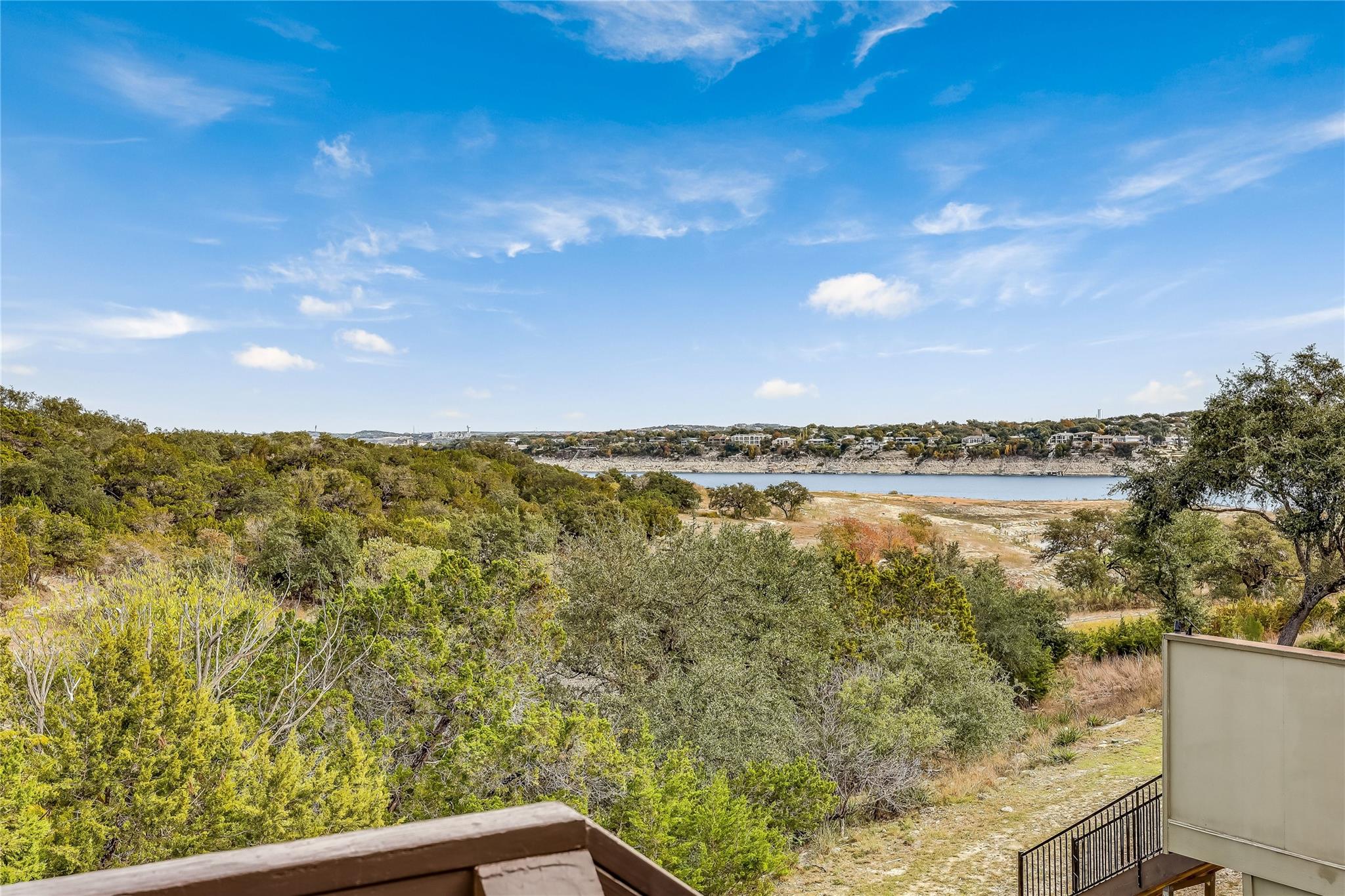 125 Comanche Pt Property Photo 1