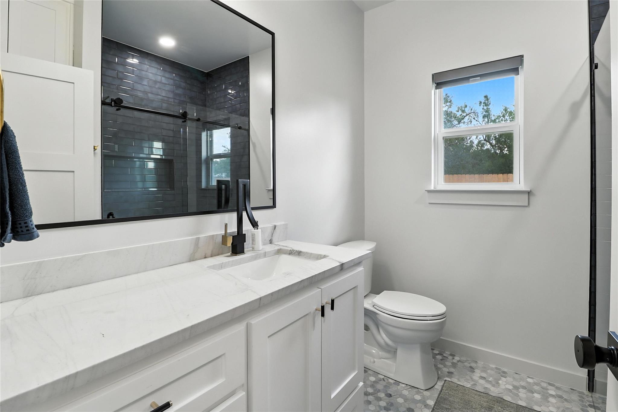 1515 Green Valley Ln Property Photo 18
