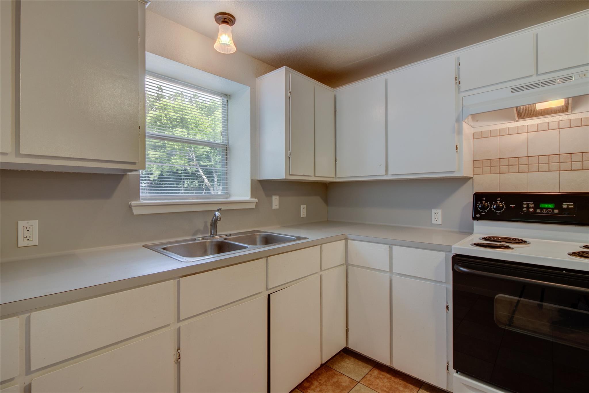 1308 S Pine St #d Property Photo 14