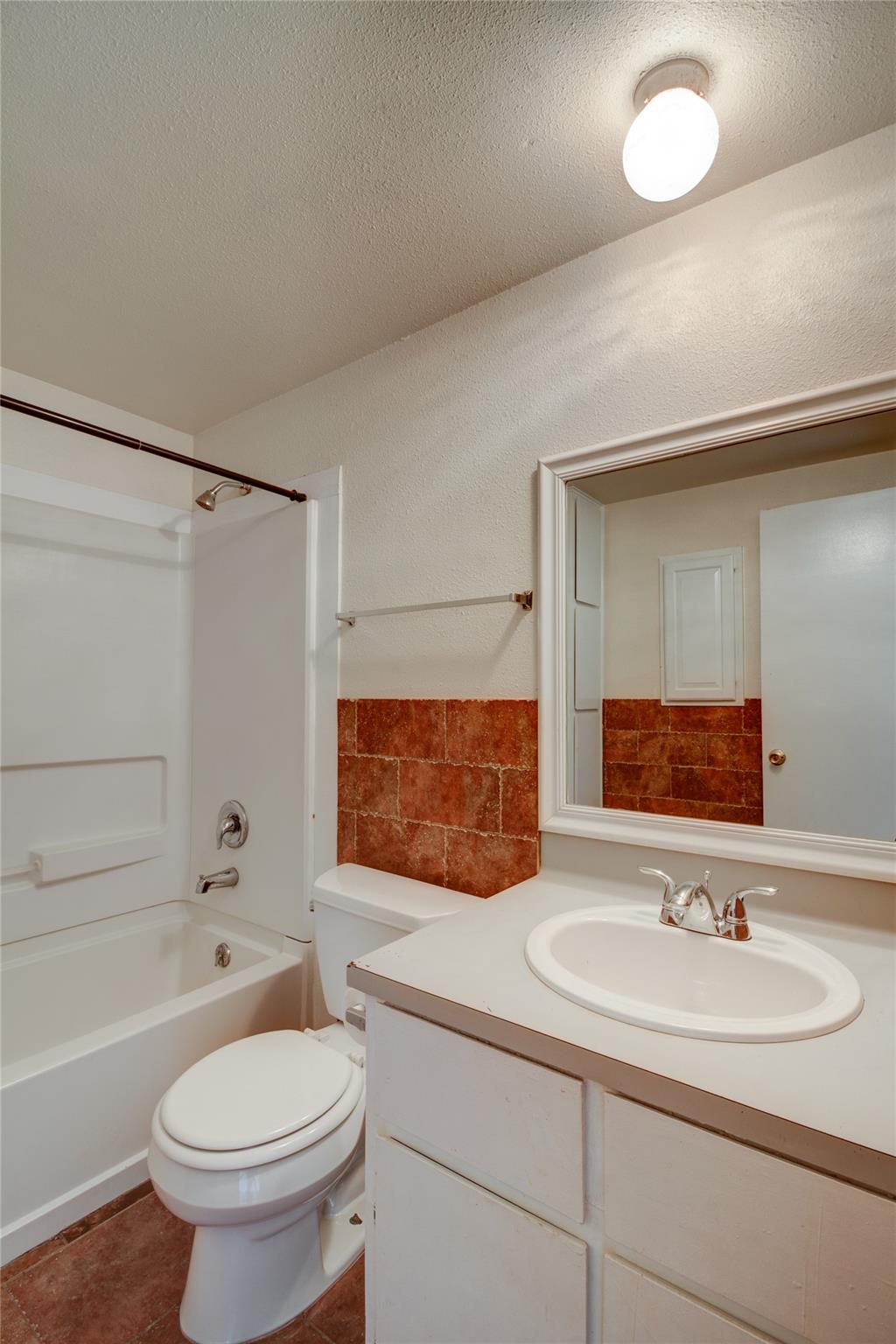 1308 S Pine St #d Property Photo 18