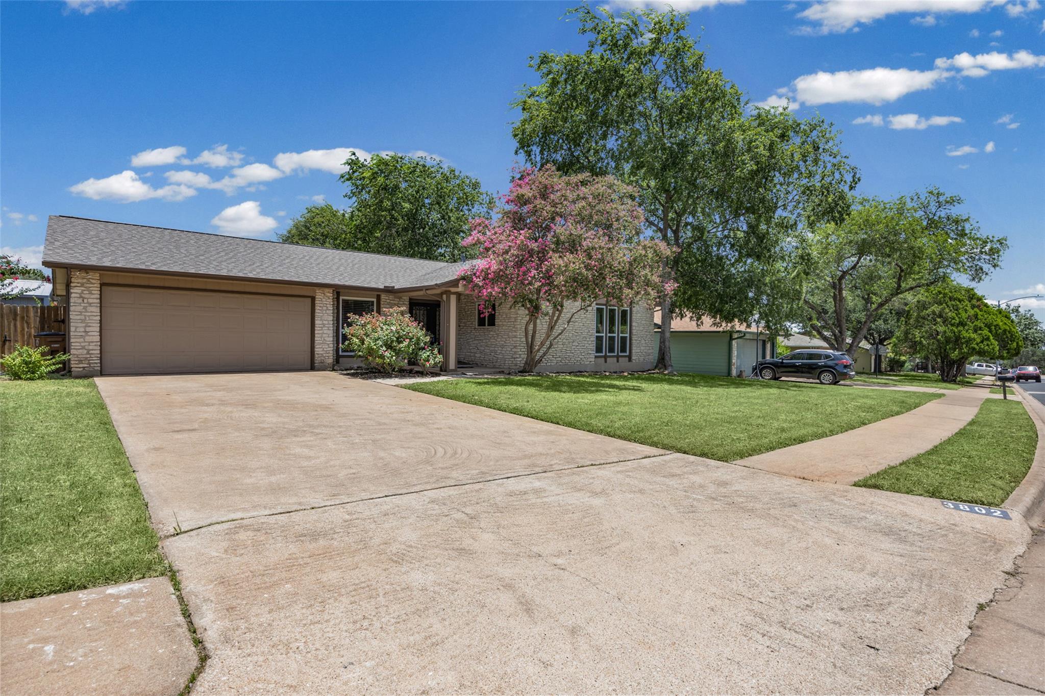 3802 Hawkshead Dr Property Photo 1