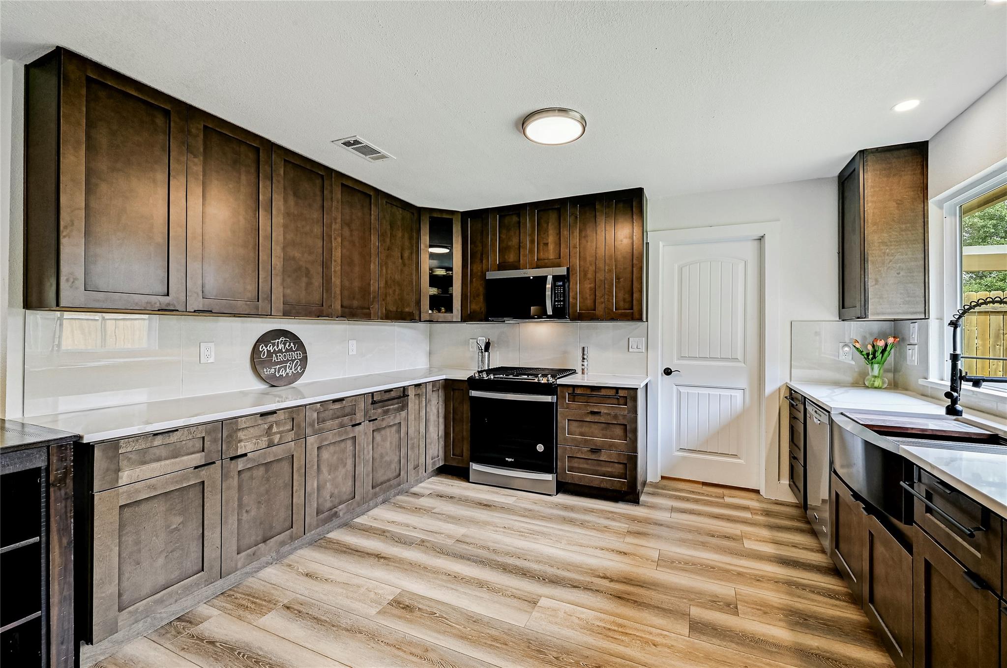 3802 Hawkshead Dr Property Photo 16