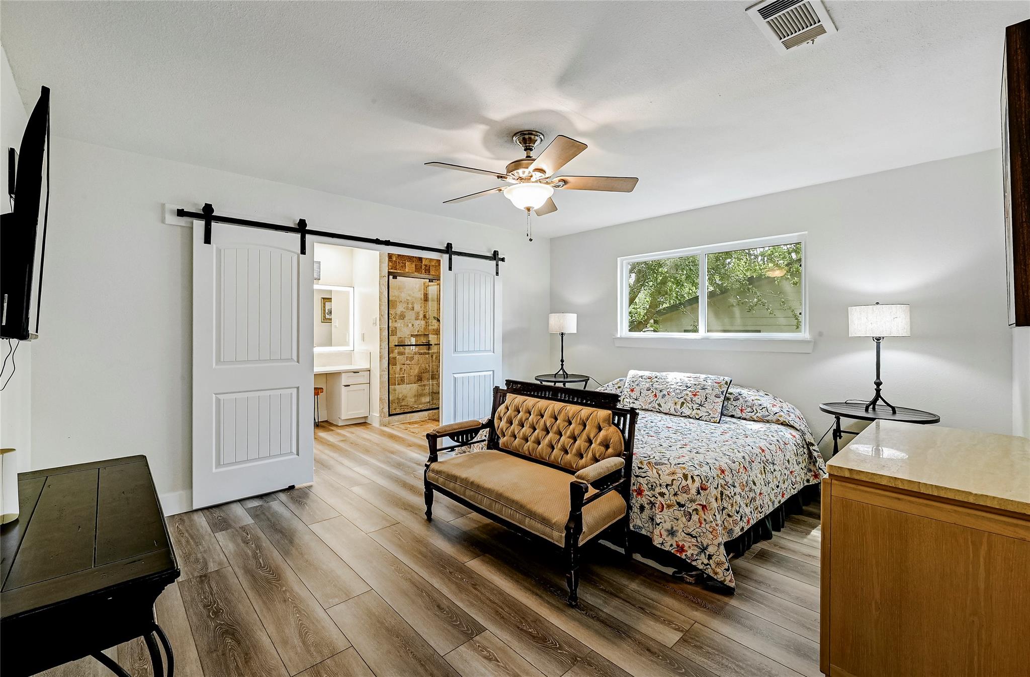 3802 Hawkshead Dr Property Photo 17