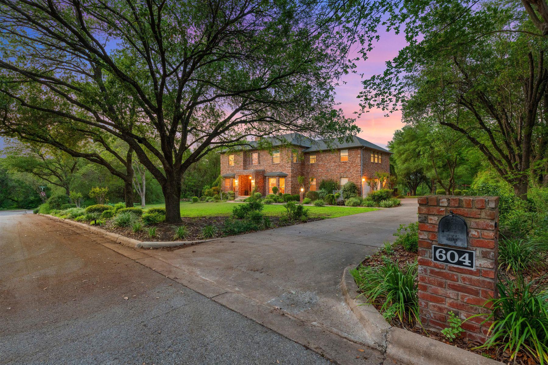 604 Rainbow Cv Property Photo 1