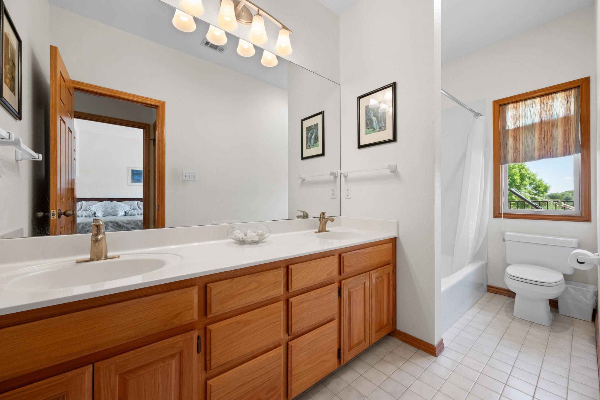604 Rainbow Cv Property Photo 20