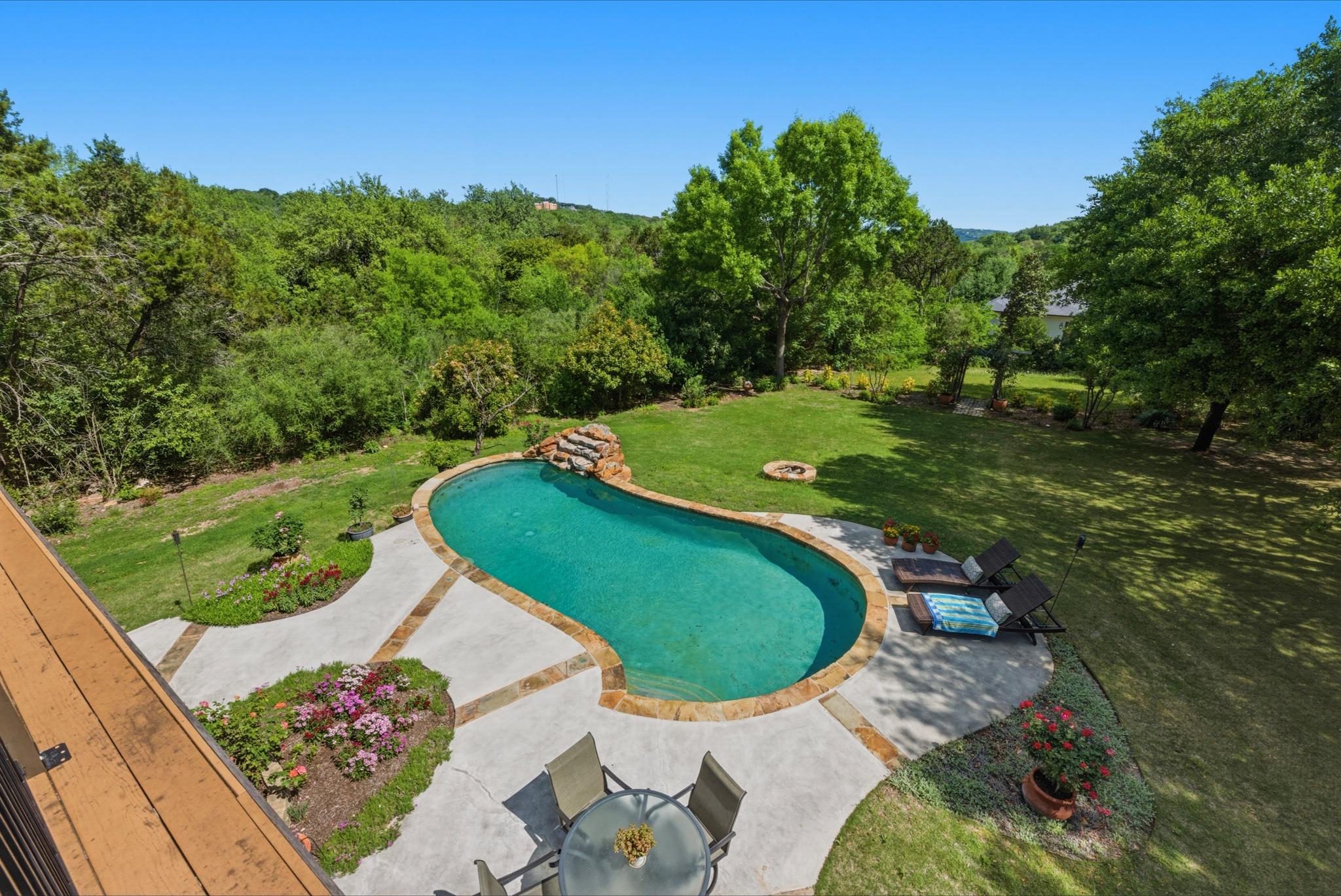 604 Rainbow Cv Property Photo 24